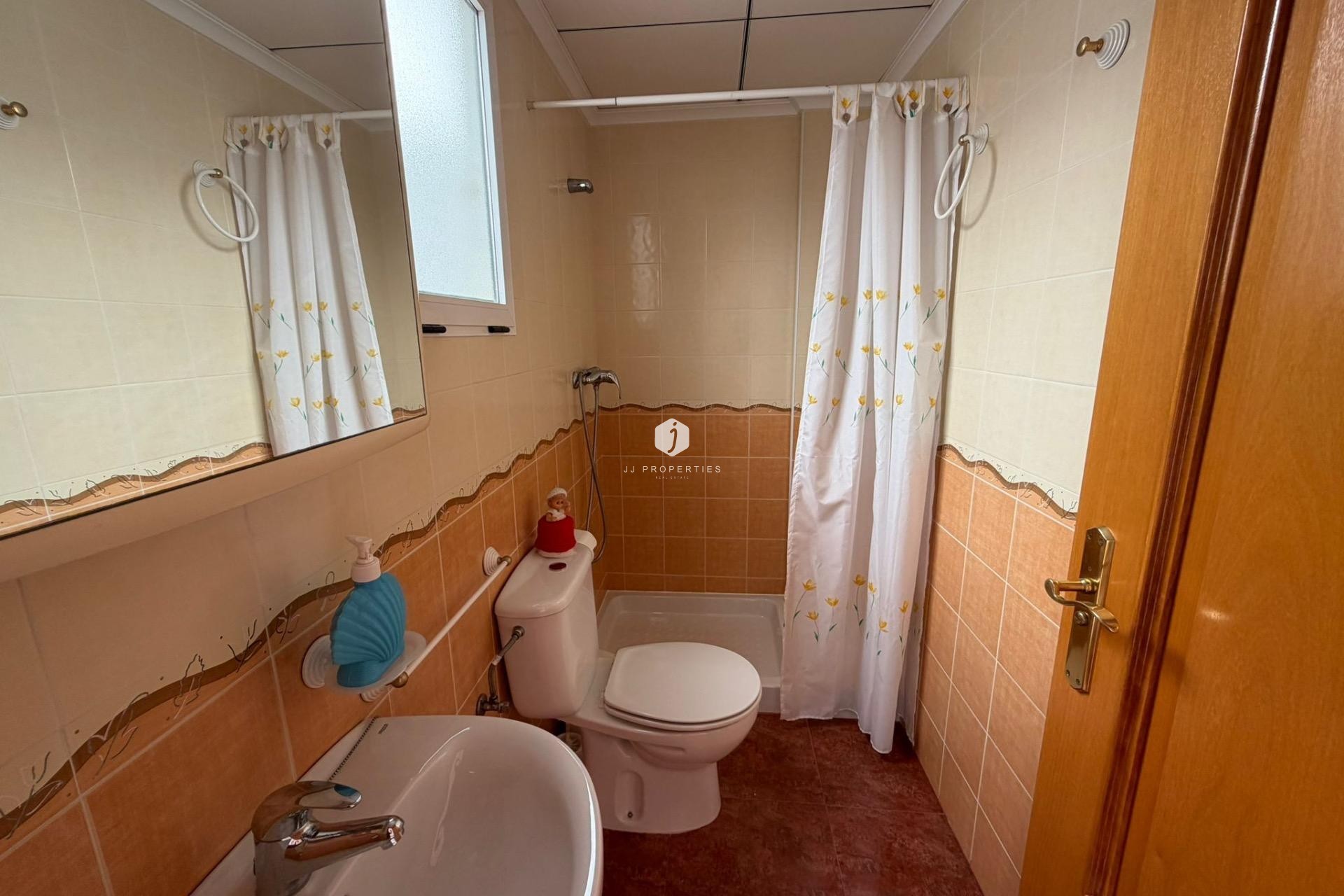 Aus zweiter Hand - Chalet -
Guardamar del Segura - Pueblo