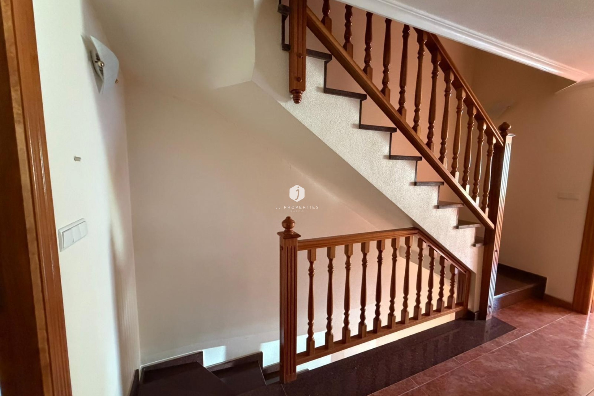 Aus zweiter Hand - Chalet -
Guardamar del Segura - Pueblo