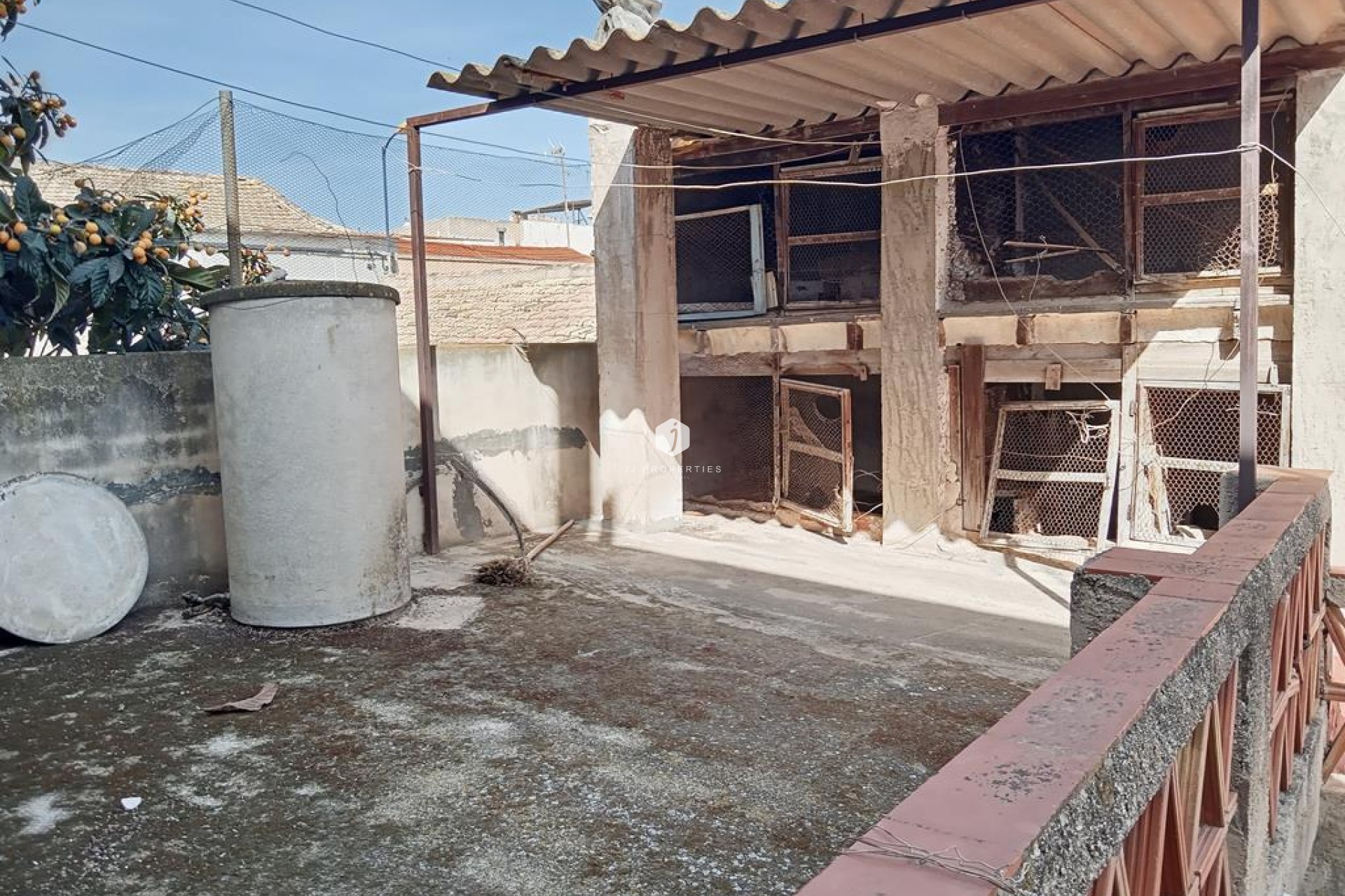 Aus zweiter Hand - Chalet -
HurchIllo - PUEBLO CENTRO