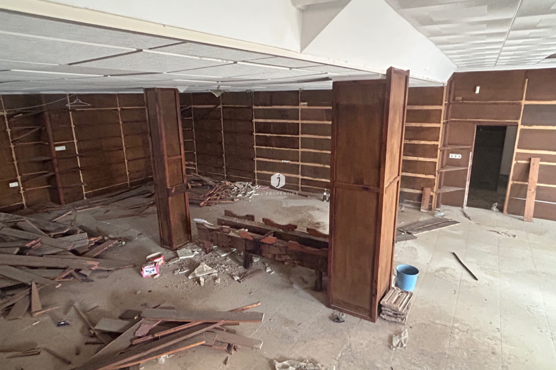 Aus zweiter Hand - Chalet -
Jacarilla - Inland