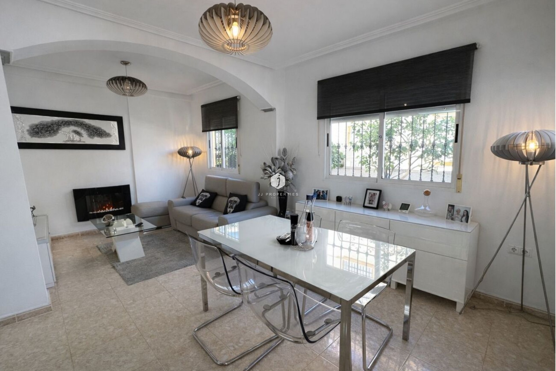 Aus zweiter Hand - Chalet -
La Zenia - Costa Blanca