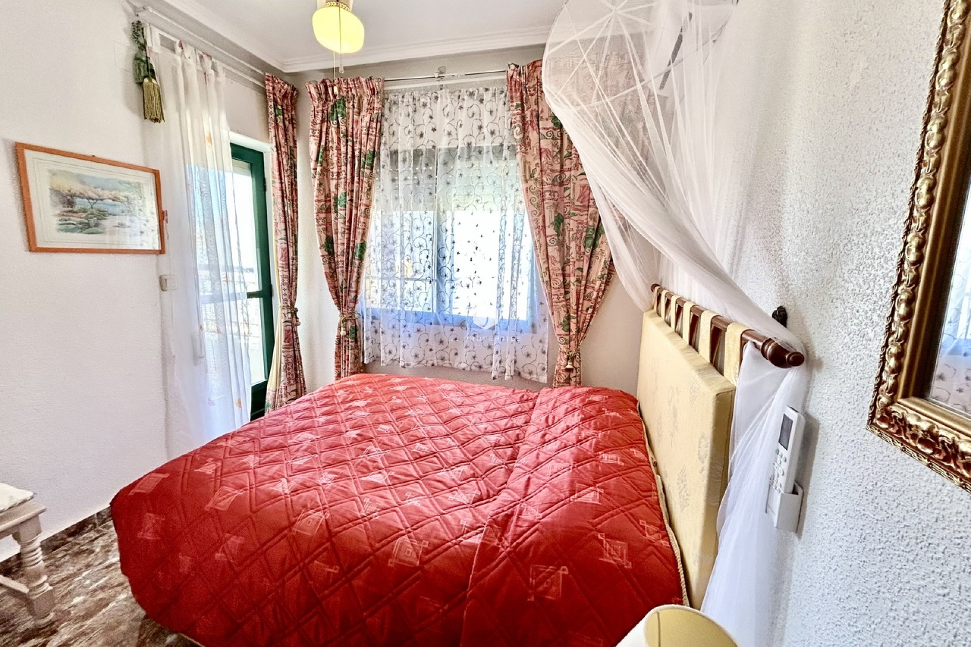 Aus zweiter Hand - Chalet -
La Zenia - Costa Blanca