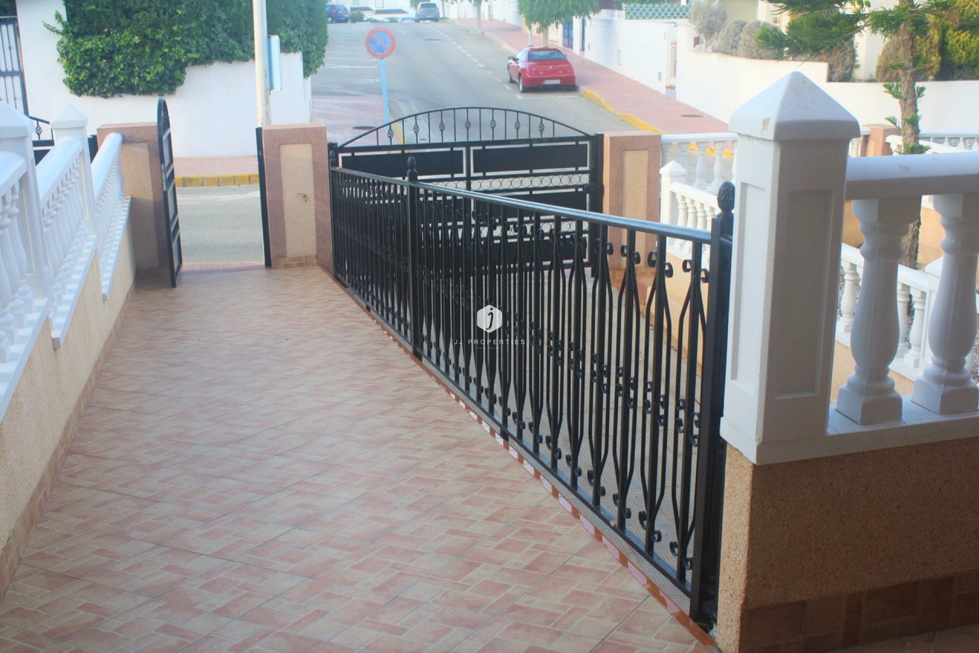 Aus zweiter Hand - Chalet -
Los Altos - Costa Blanca