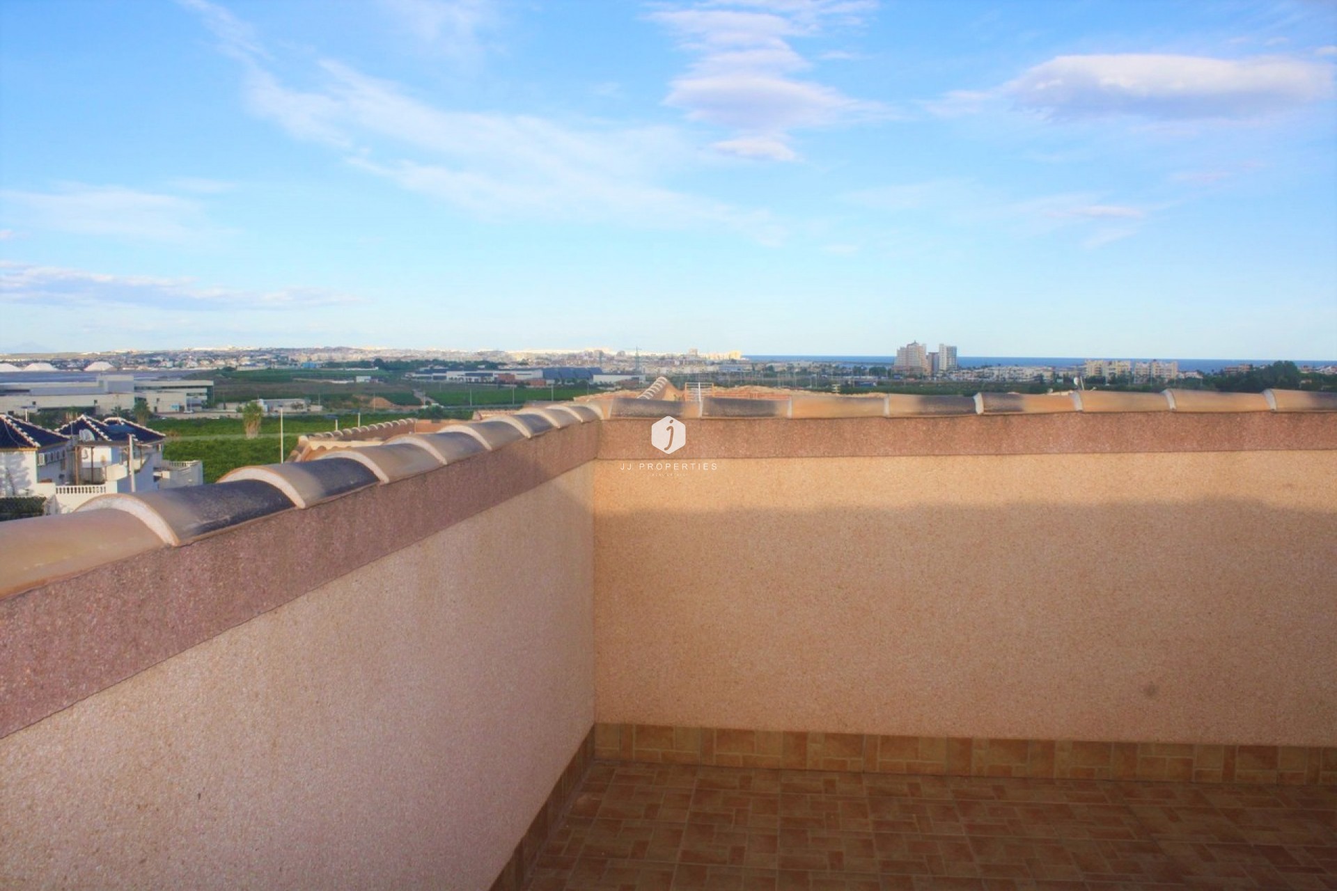 Aus zweiter Hand - Chalet -
Los Altos - Costa Blanca