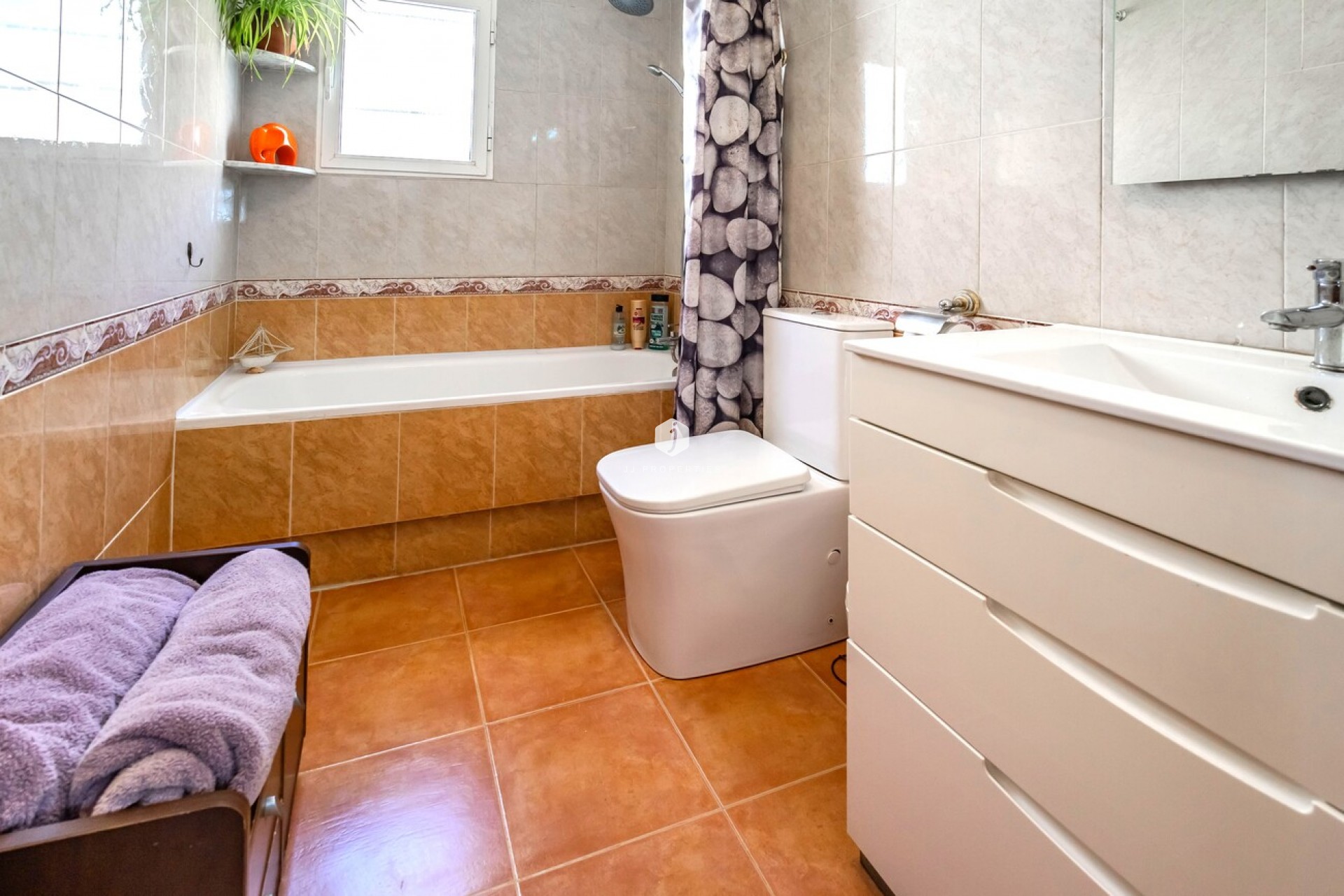 Aus zweiter Hand - Chalet -
Los Altos - Res Valle de los pinos