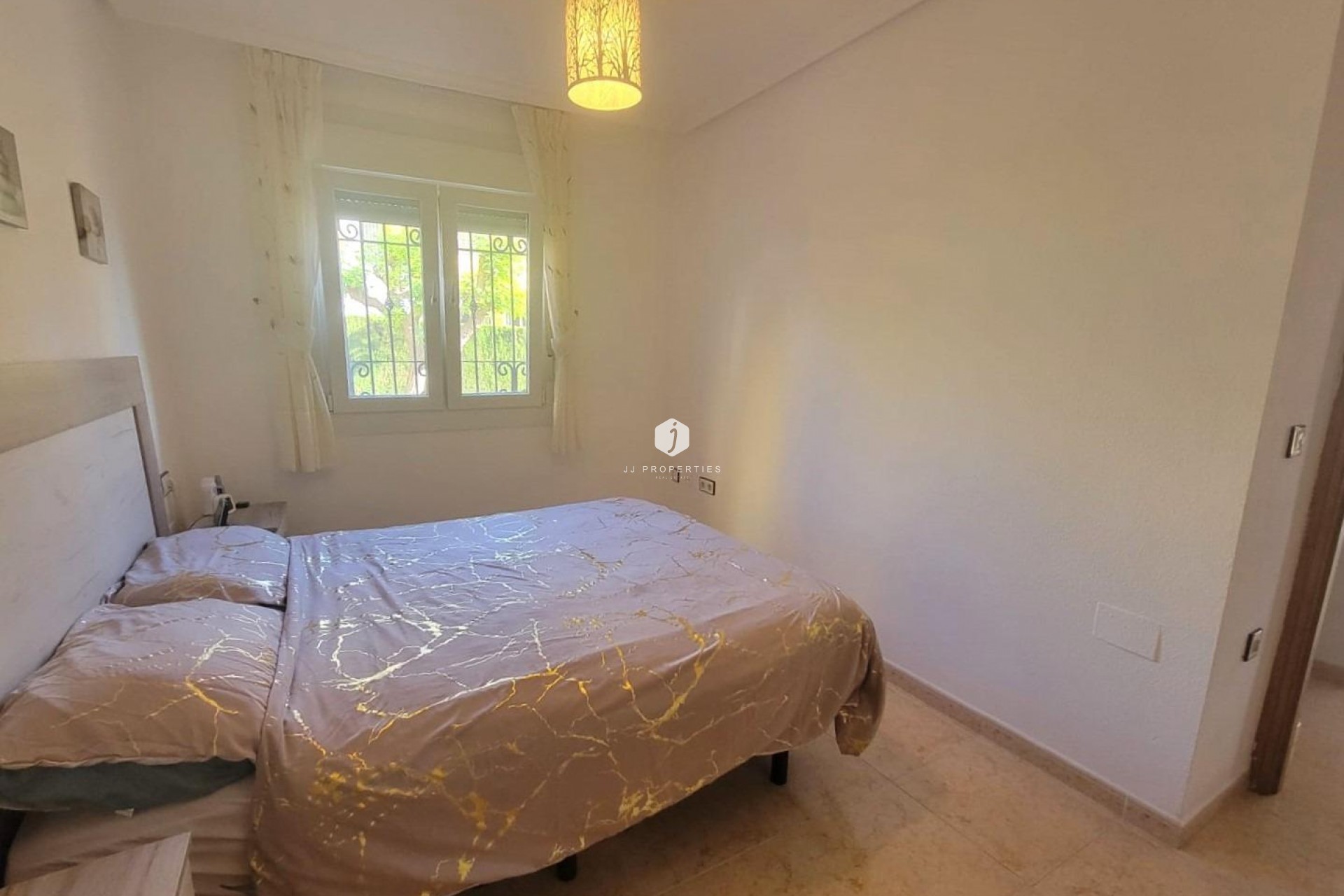 Aus zweiter Hand - Chalet -
Los Montesinos - Los Montesinos - Urb. La Herrada