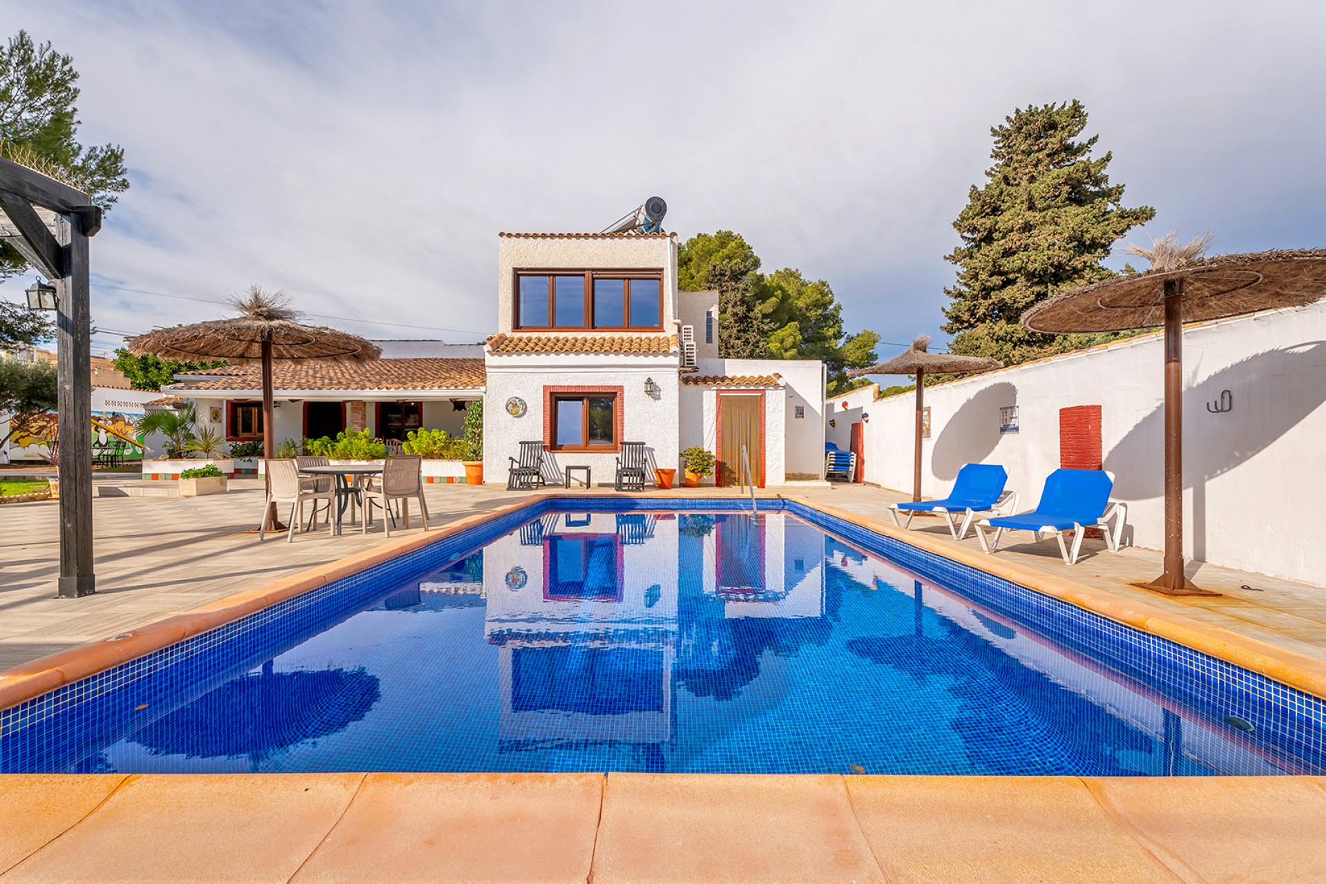 Aus zweiter Hand - Chalet -
Orihuela Costa - Costa Blanca