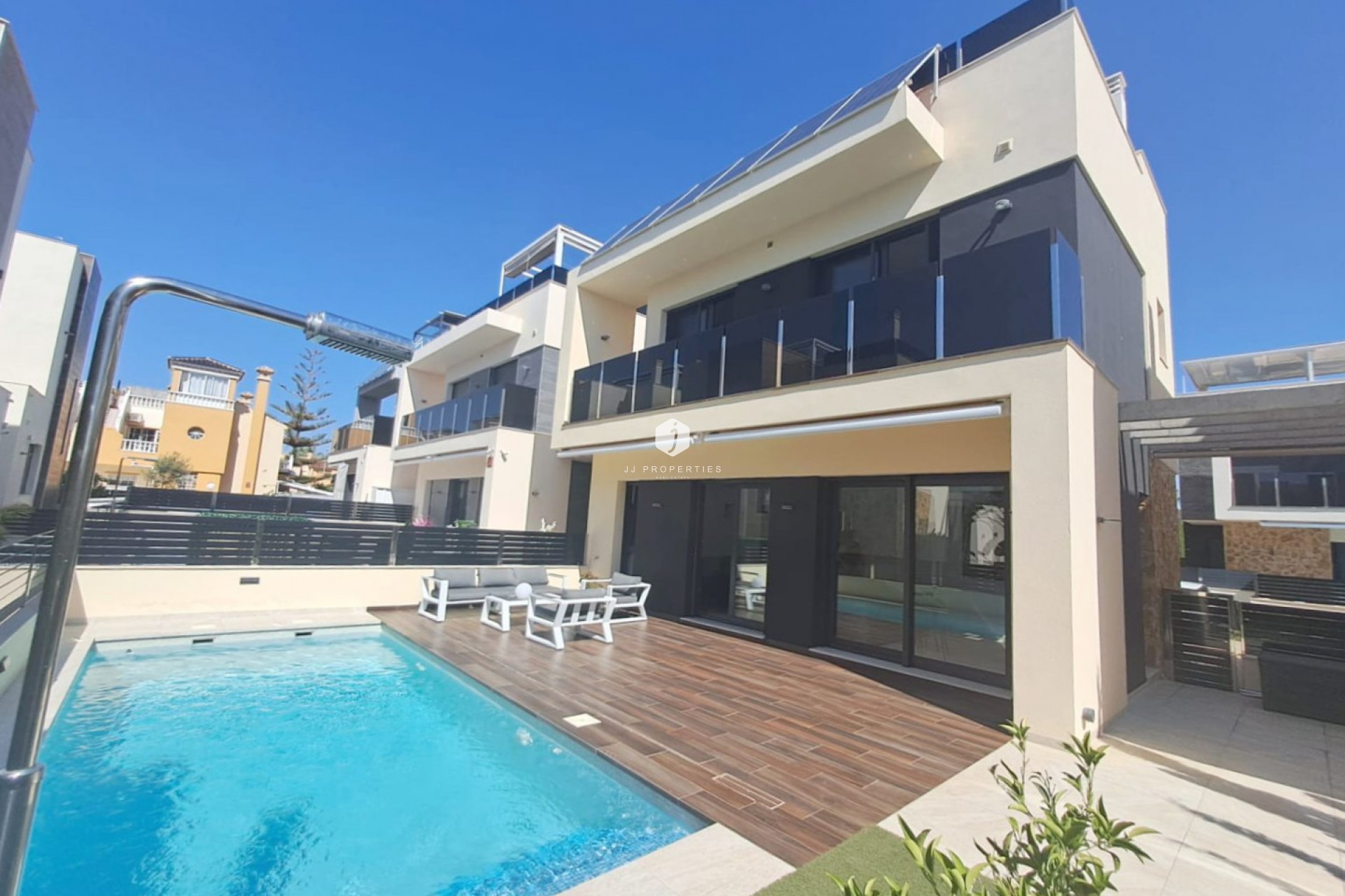 Aus zweiter Hand - Chalet -
Orihuela Costa - Costa Blanca