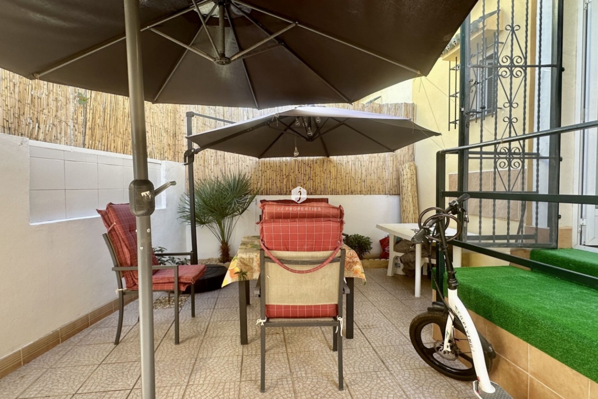 Aus zweiter Hand - Chalet -
Orihuela Costa - Costa Blanca