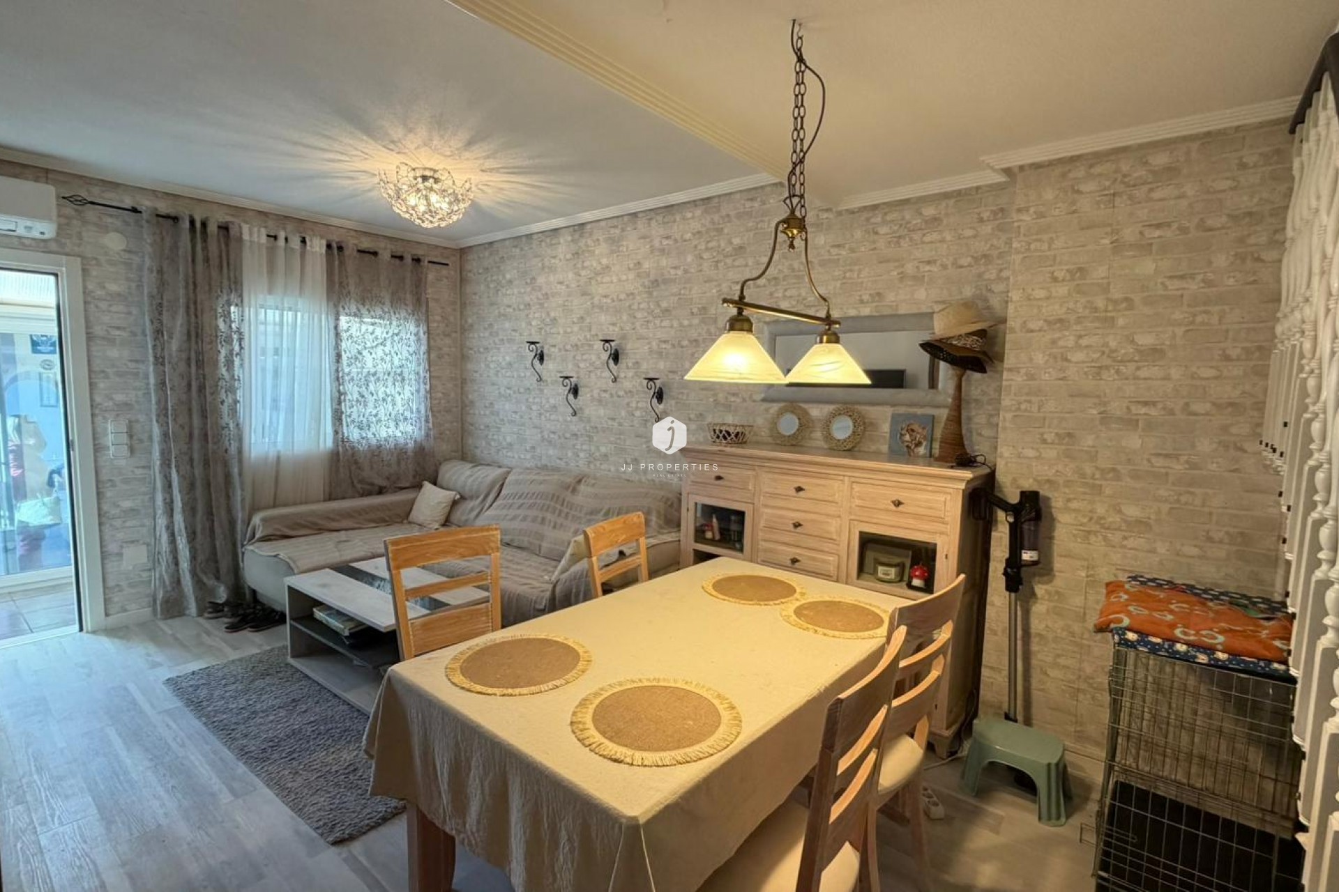 Aus zweiter Hand - Chalet -
Orihuela Costa - Costa Blanca