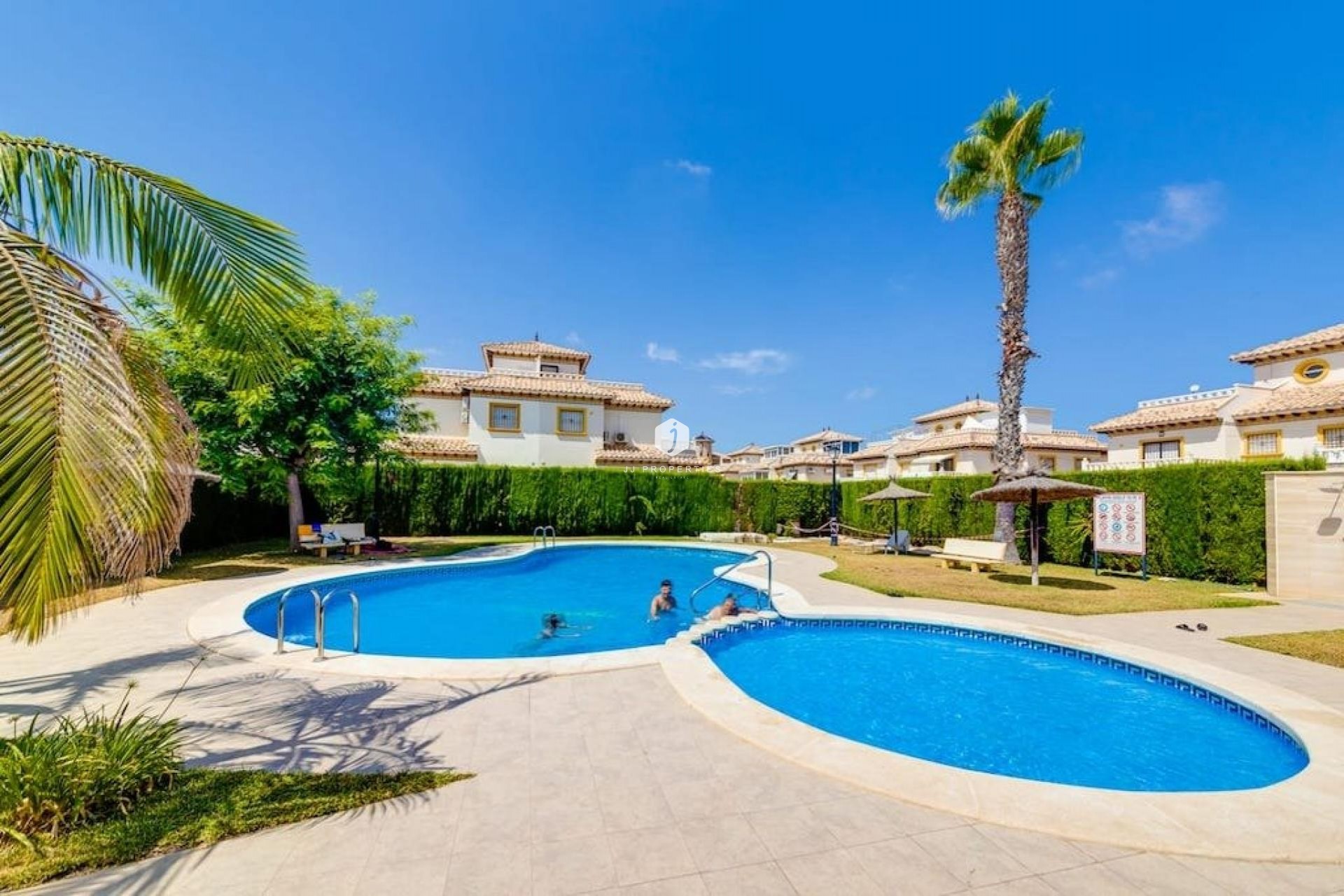 Aus zweiter Hand - Chalet -
Orihuela Costa - Costa Blanca