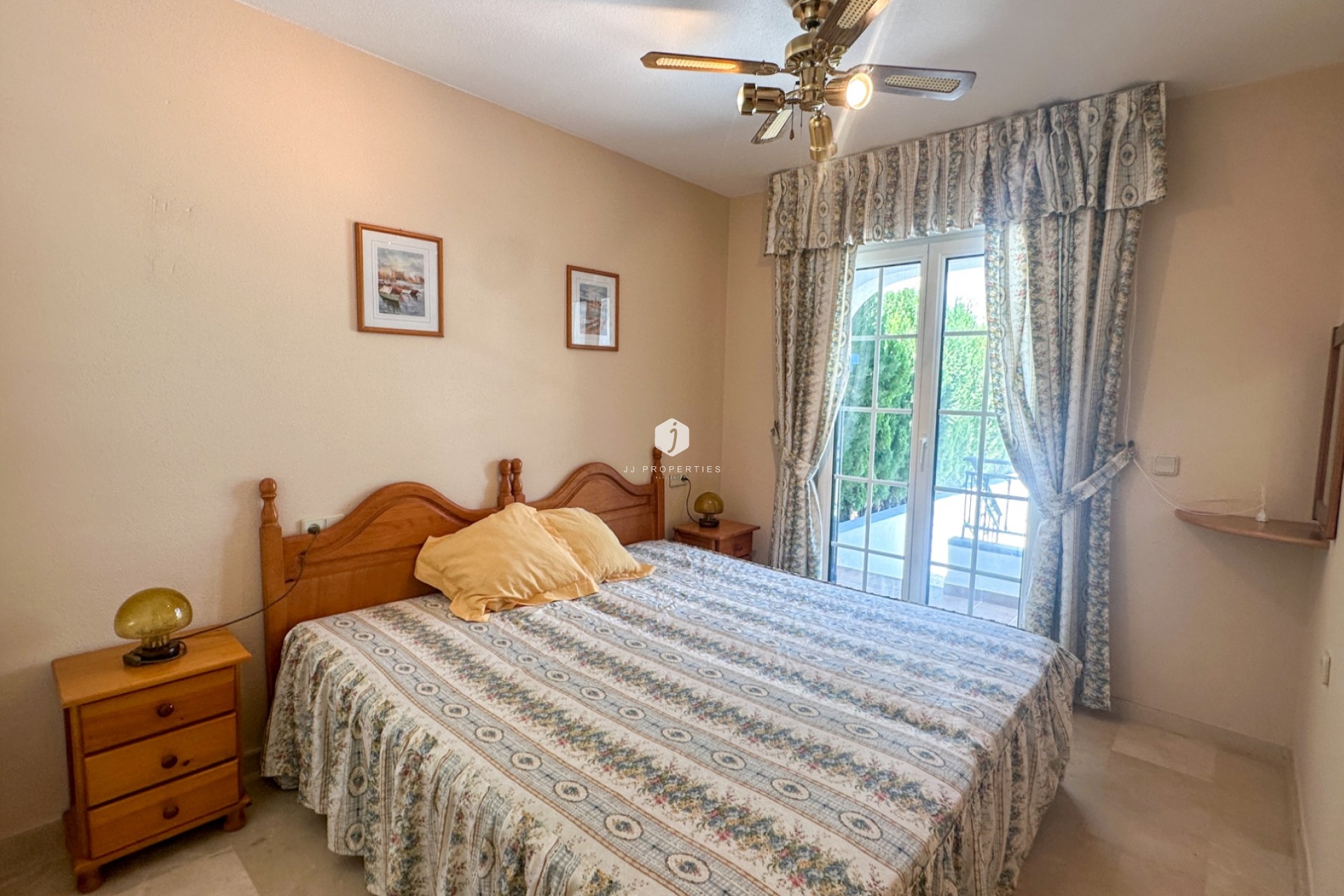 Aus zweiter Hand - Chalet -
Orihuela Costa - Costa Blanca