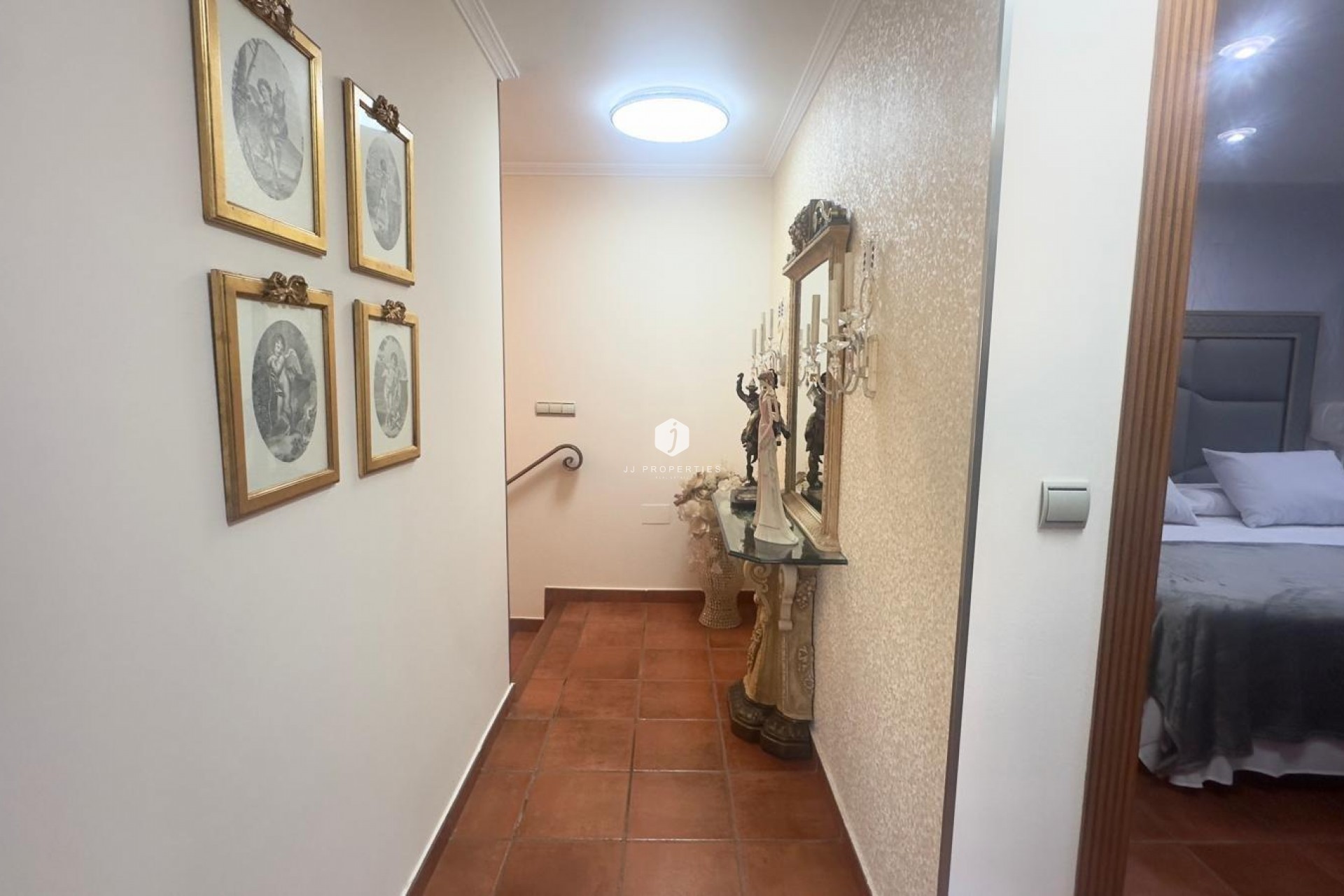 Aus zweiter Hand - Chalet -
Orihuela Costa - La Zenia