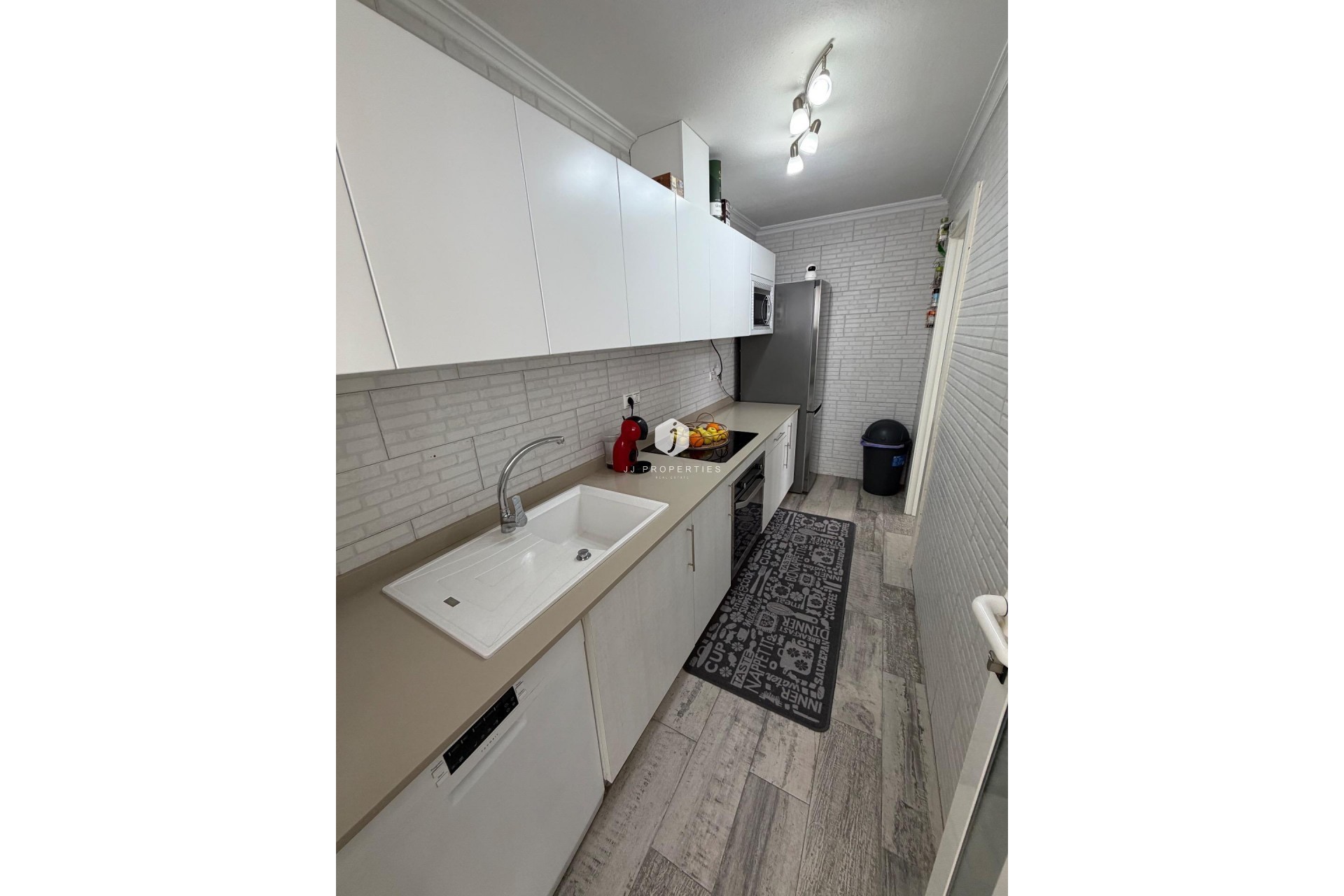 Aus zweiter Hand - Chalet -
Orihuela Costa - La Zenia