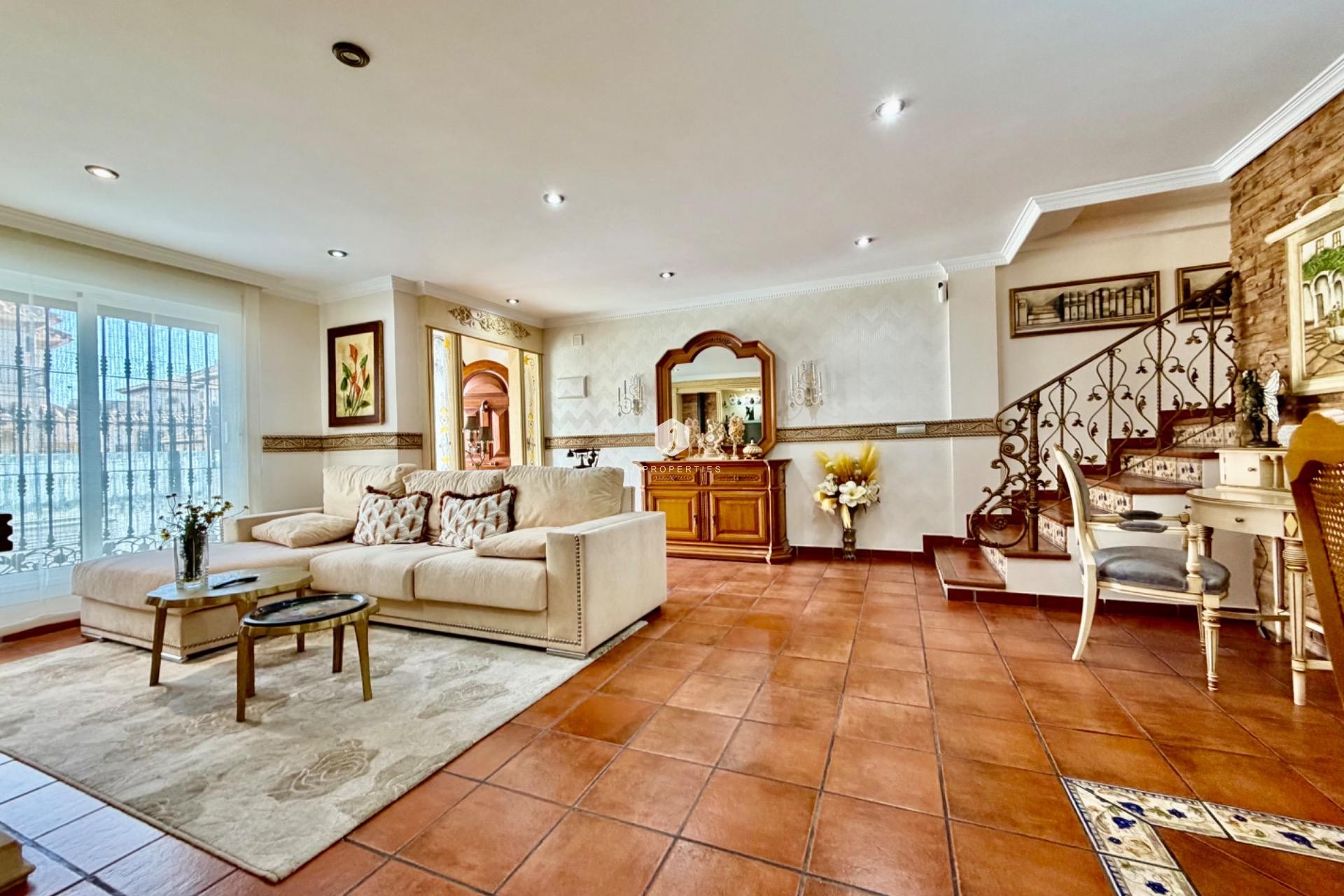 Aus zweiter Hand - Chalet -
Orihuela Costa - La Zenia