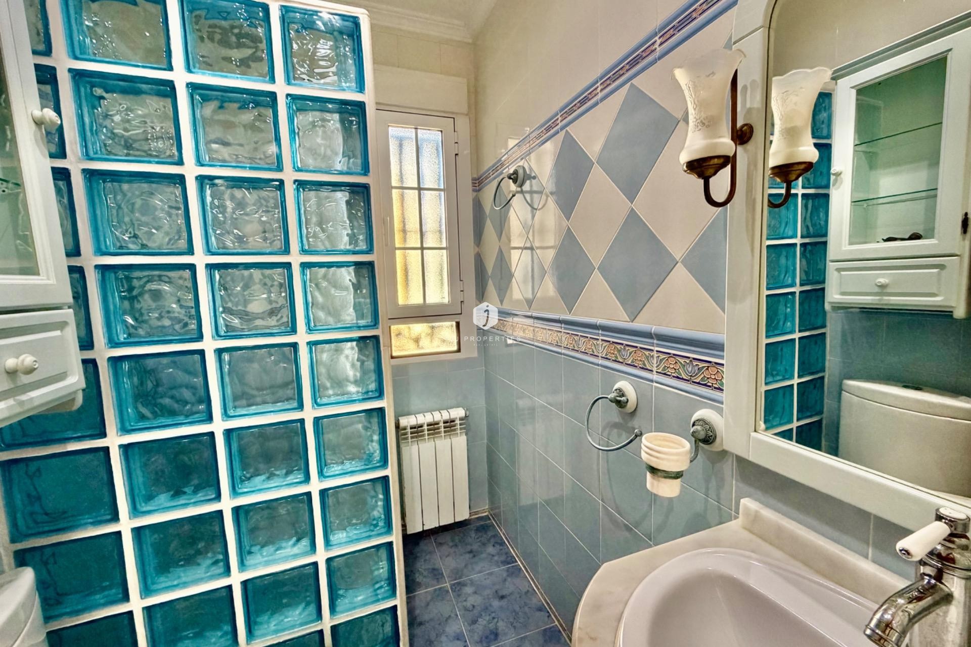 Aus zweiter Hand - Chalet -
Orihuela Costa - La Zenia