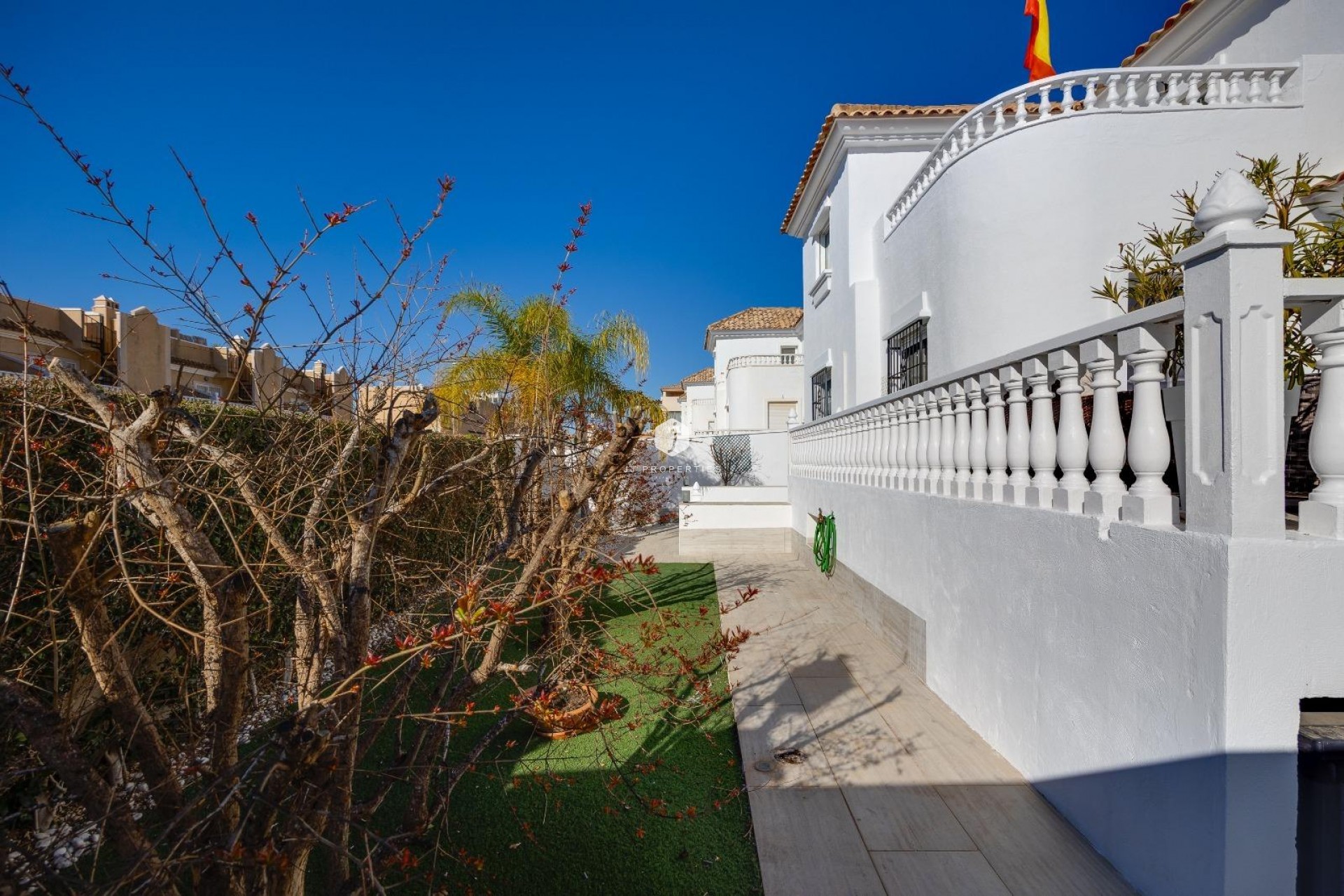 Aus zweiter Hand - Chalet -
Orihuela Costa - Las Filipinas