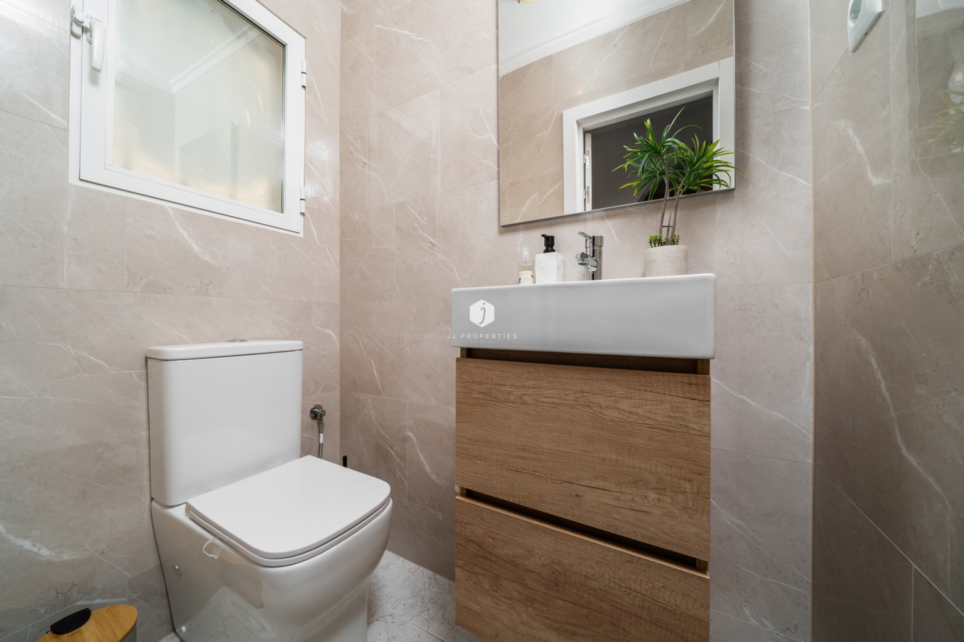 Aus zweiter Hand - Chalet -
Orihuela Costa - Los Almendros - La Florida