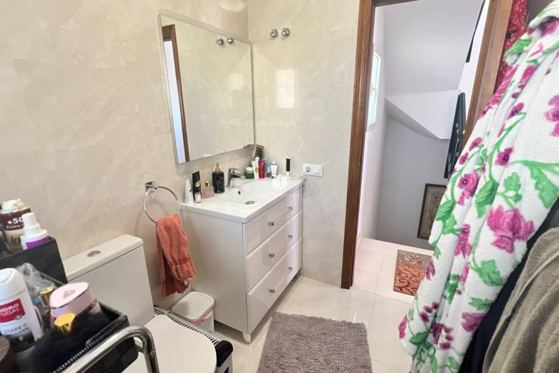 Aus zweiter Hand - Chalet -
Orihuela Costa - Los Almendros-la Florida