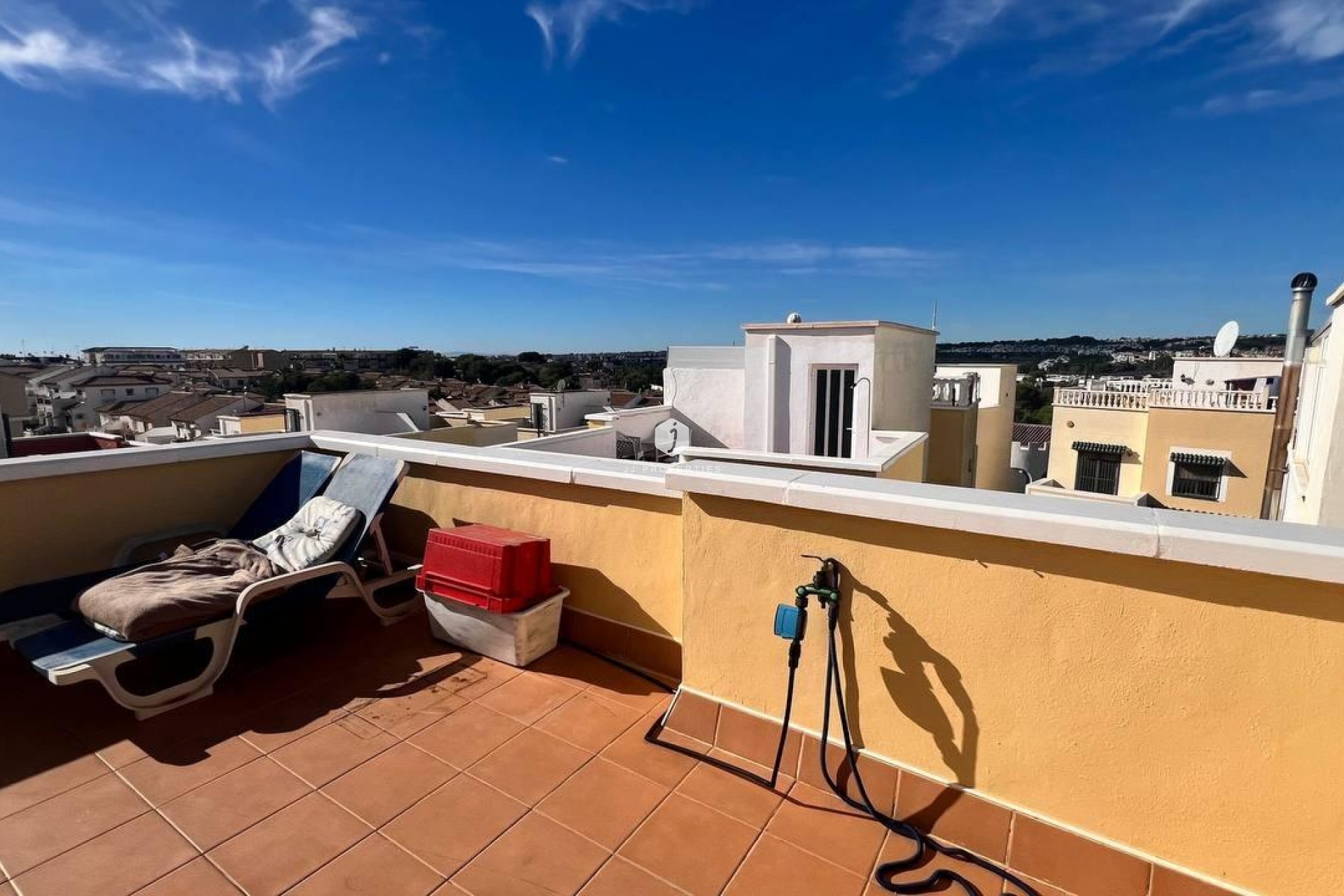 Aus zweiter Hand - Chalet -
Orihuela Costa - Los Almendros-la Florida