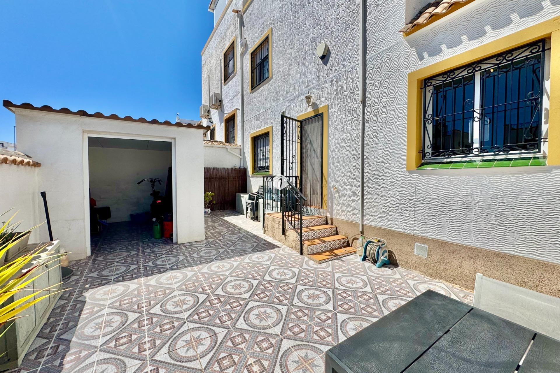 Aus zweiter Hand - Chalet -
Orihuela Costa - Los Altos