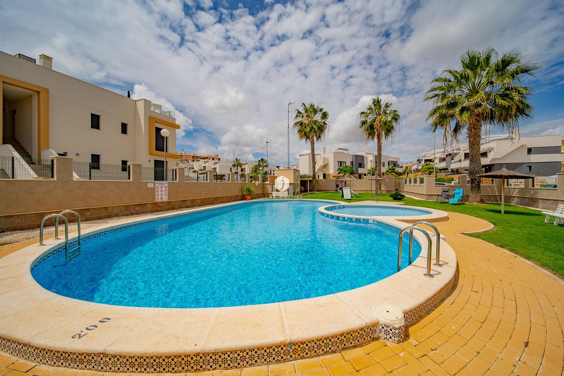 Aus zweiter Hand - Chalet -
Orihuela Costa - PAU 26