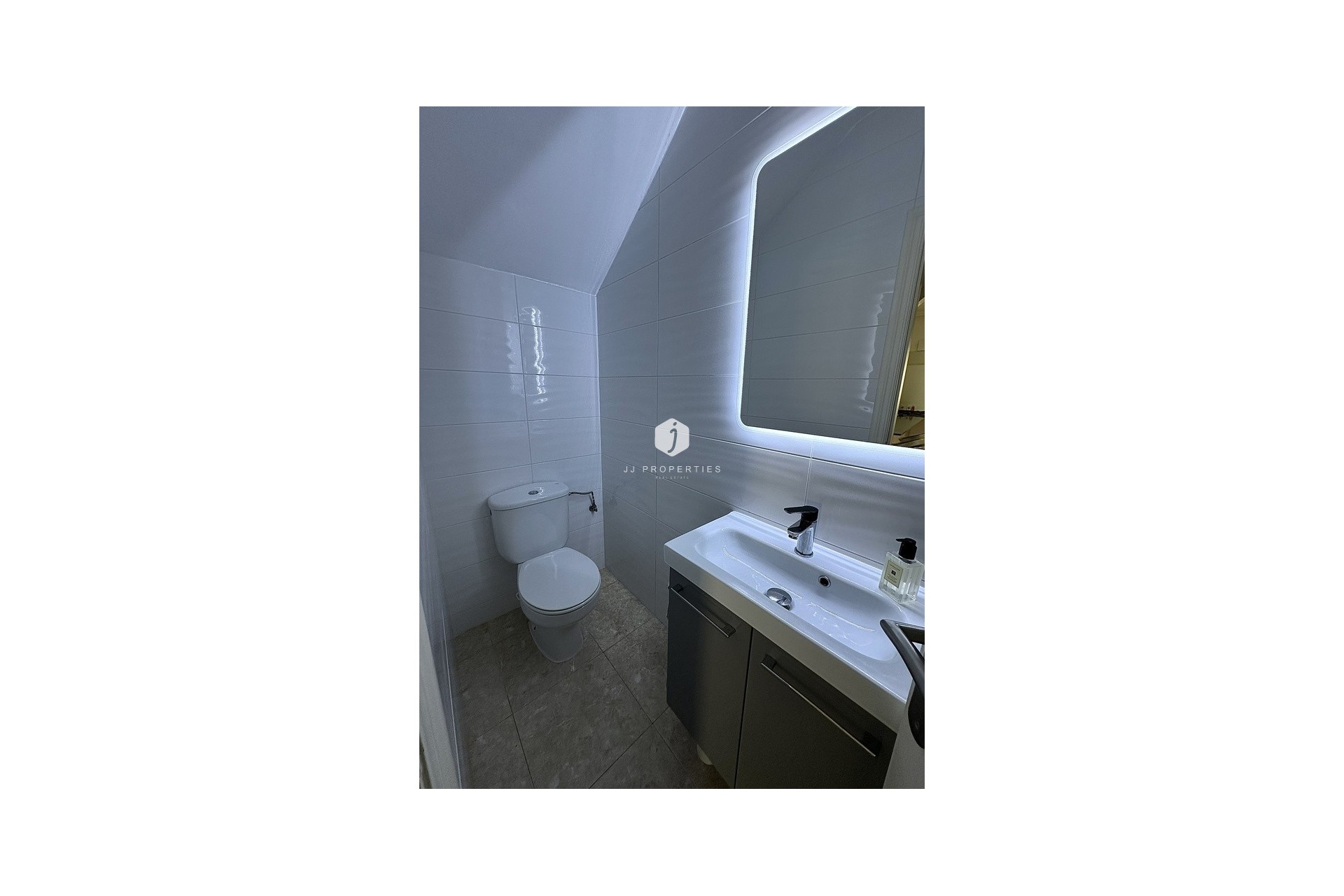 Aus zweiter Hand - Chalet -
Orihuela Costa - Villa's San Jose IV