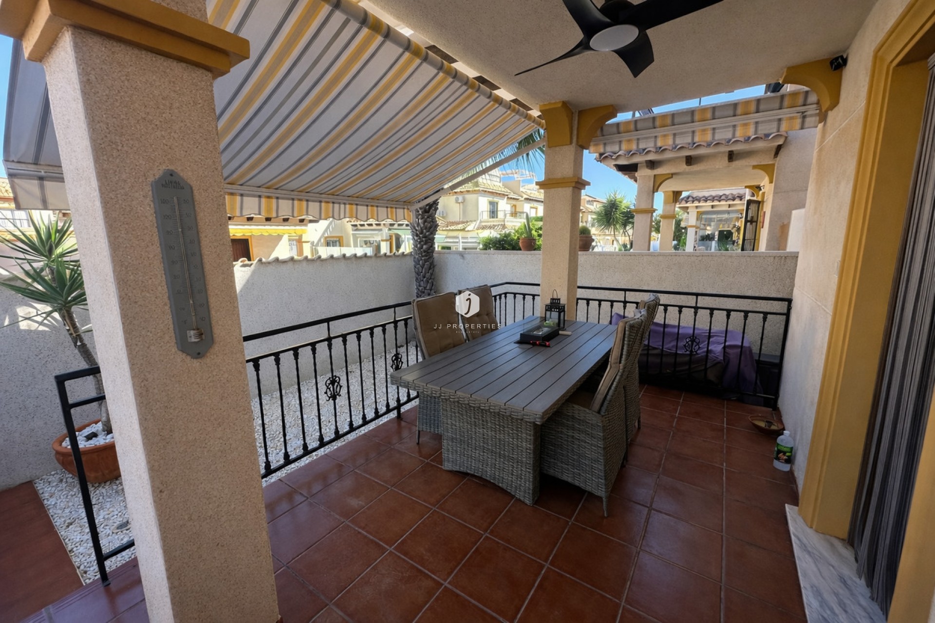 Aus zweiter Hand - Chalet -
Orihuela Costa - Villa's San Jose IV