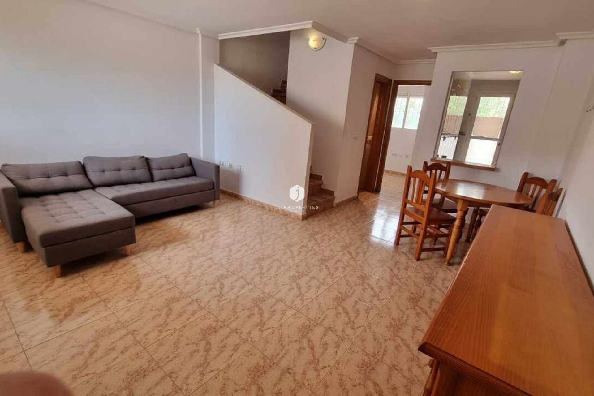 Aus zweiter Hand - Chalet -
Playa Flamenca - Costa Blanca