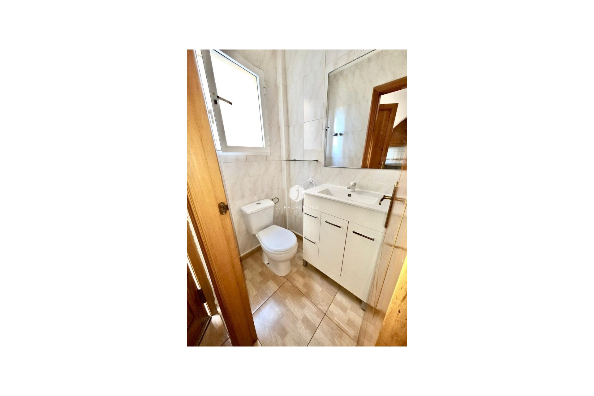 Aus zweiter Hand - Chalet -
Playa Flamenca - Costa Blanca