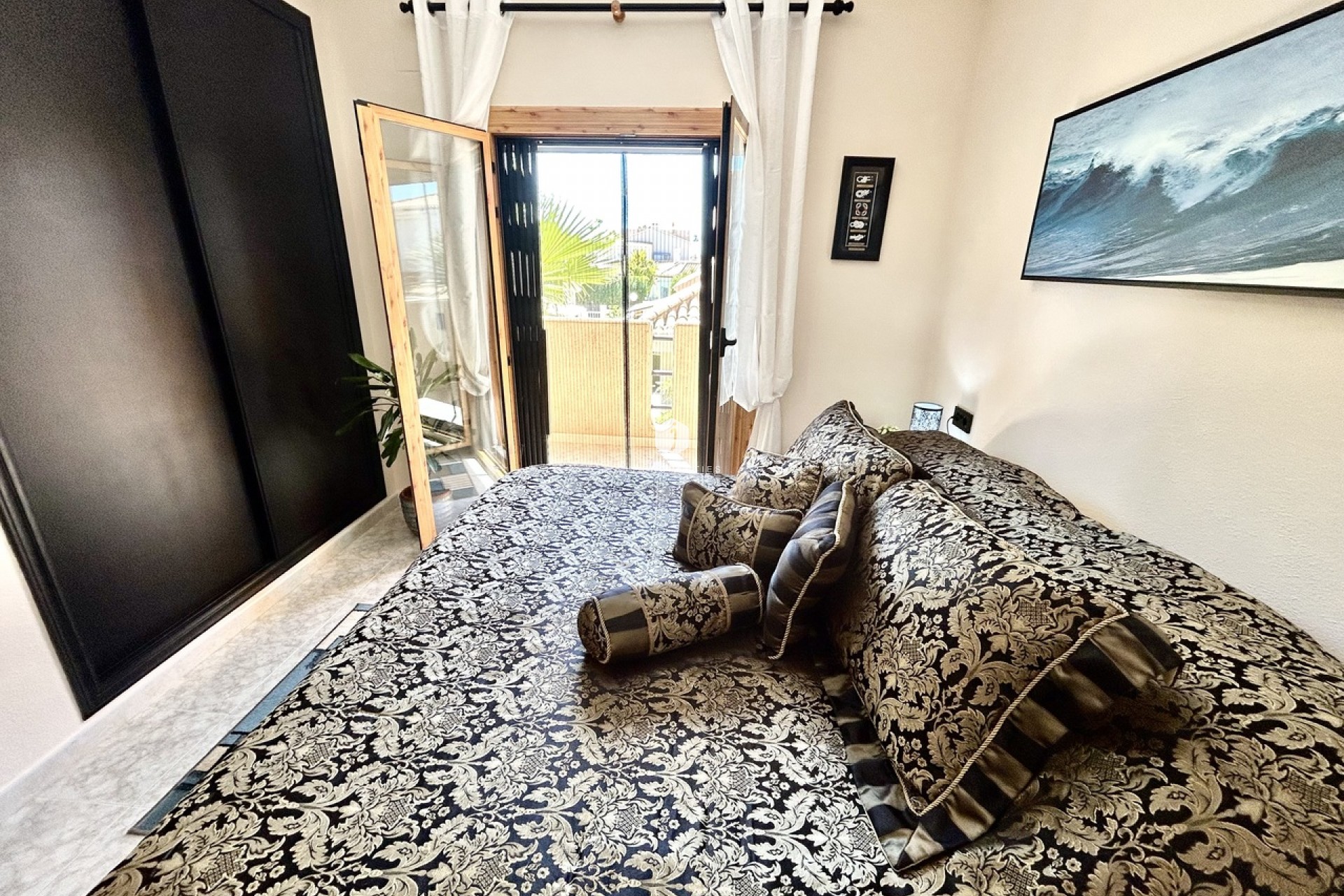 Aus zweiter Hand - Chalet -
Playa Flamenca - Costa Blanca