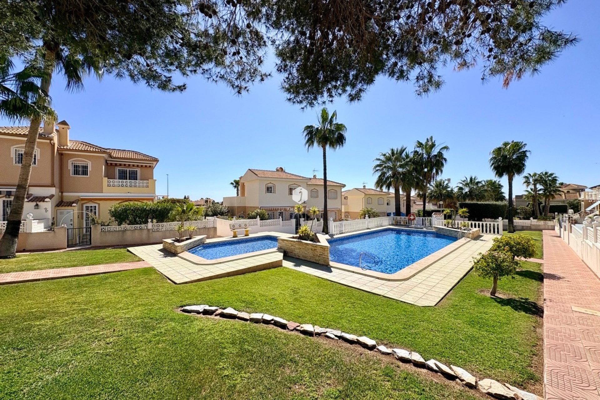 Aus zweiter Hand - Chalet -
Rojales - Inland