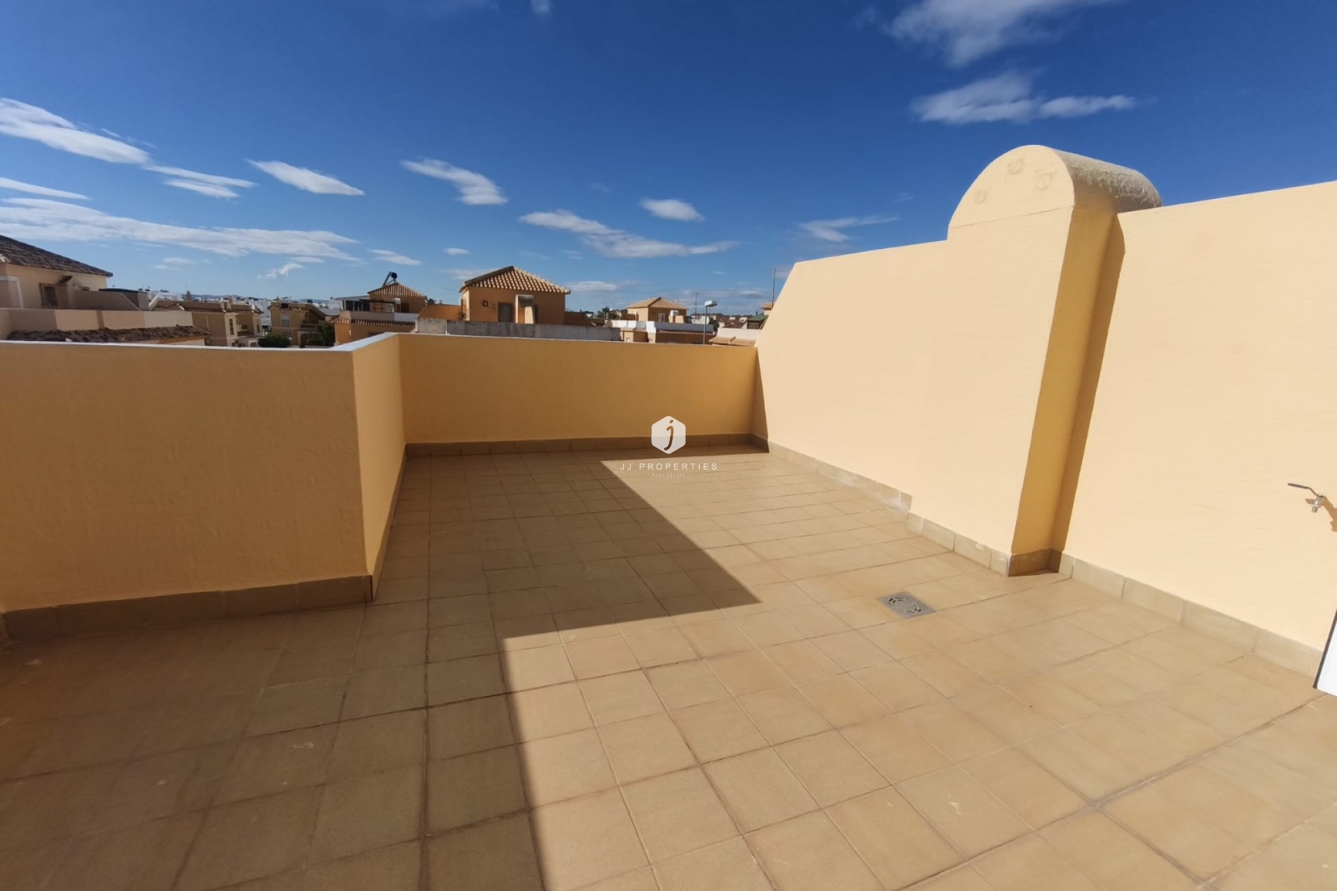 Aus zweiter Hand - Chalet -
Rojales - Inland