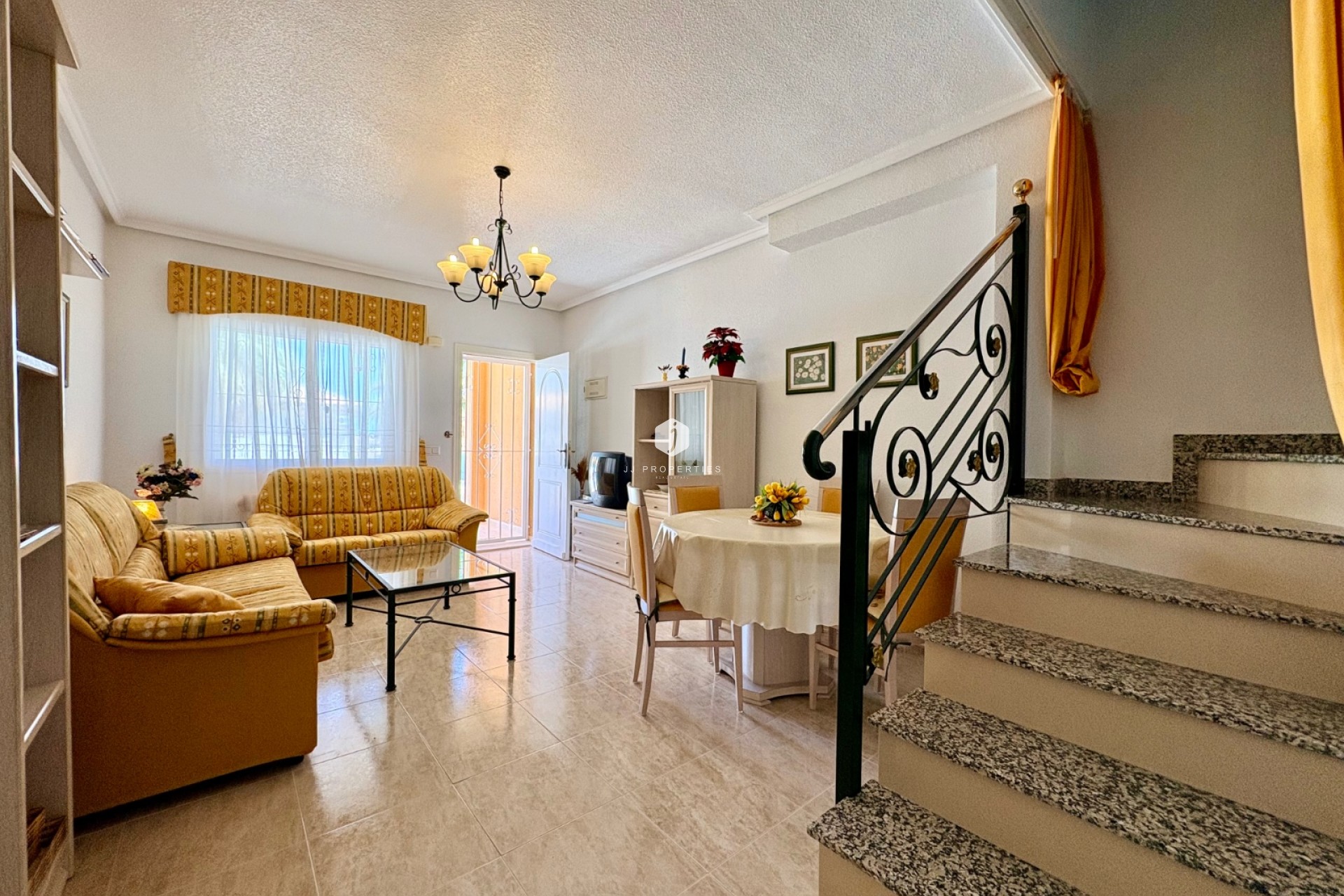 Aus zweiter Hand - Chalet -
Rojales - Inland