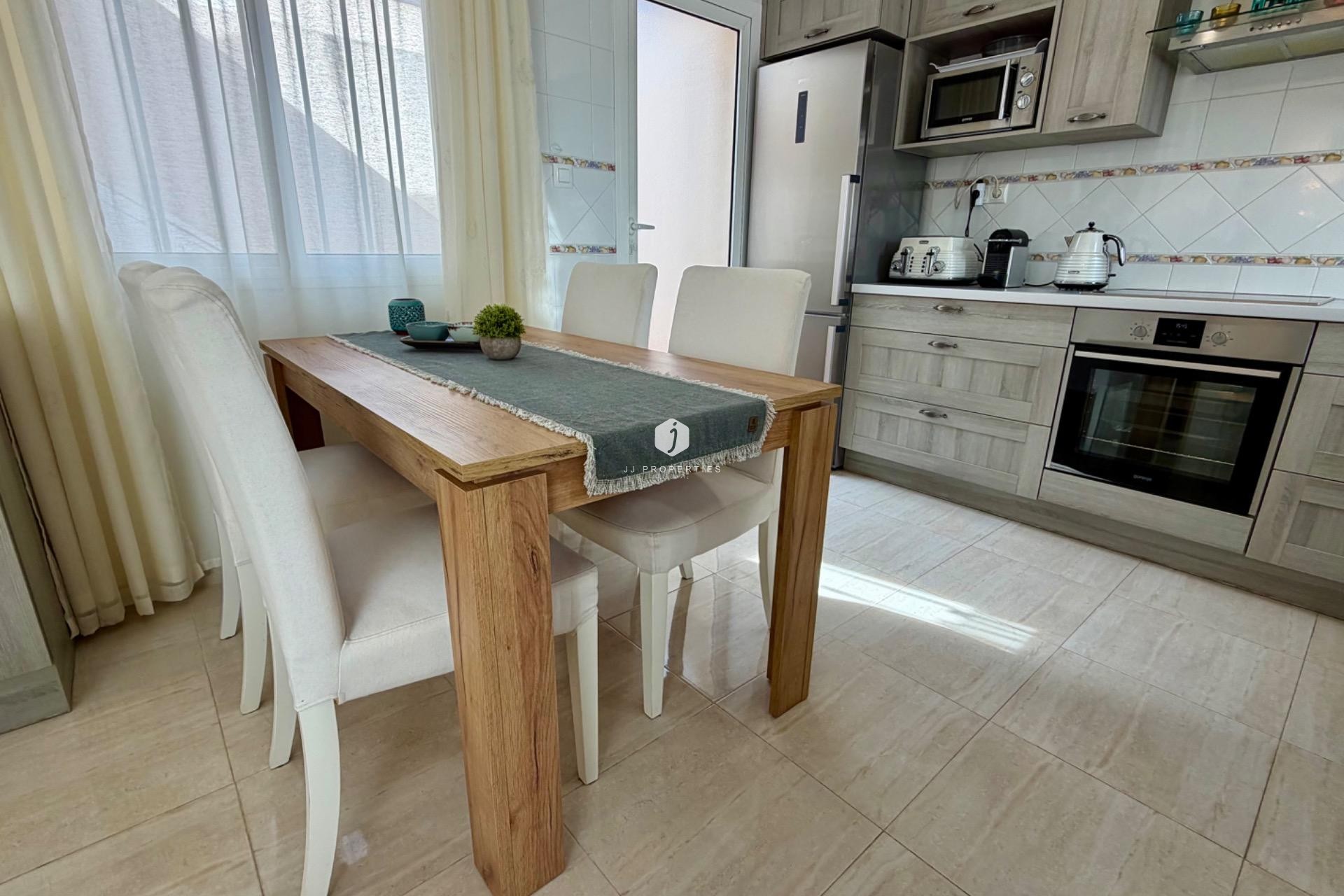 Aus zweiter Hand - Chalet -
Rojales - Pueblo