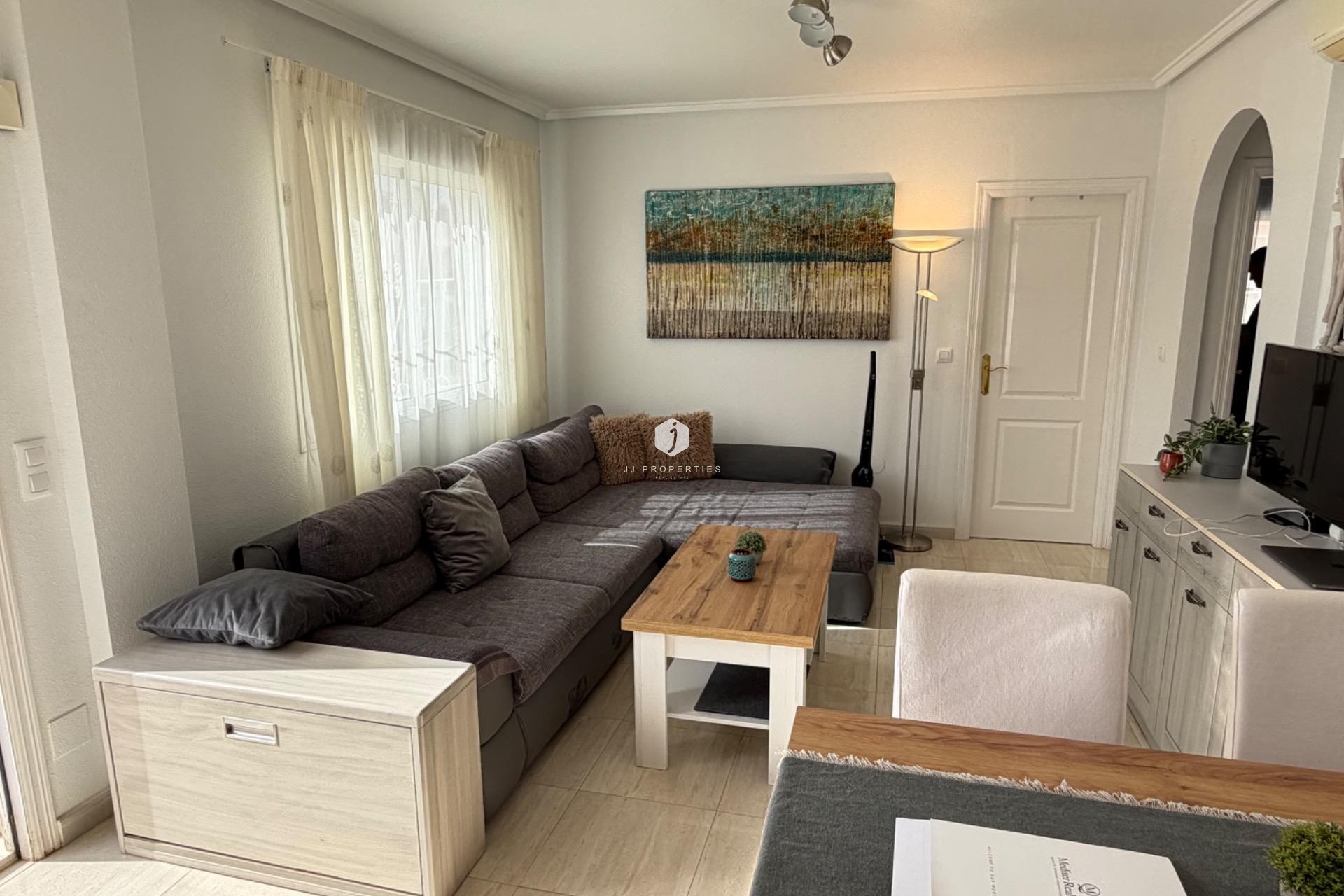 Aus zweiter Hand - Chalet -
Rojales - Pueblo