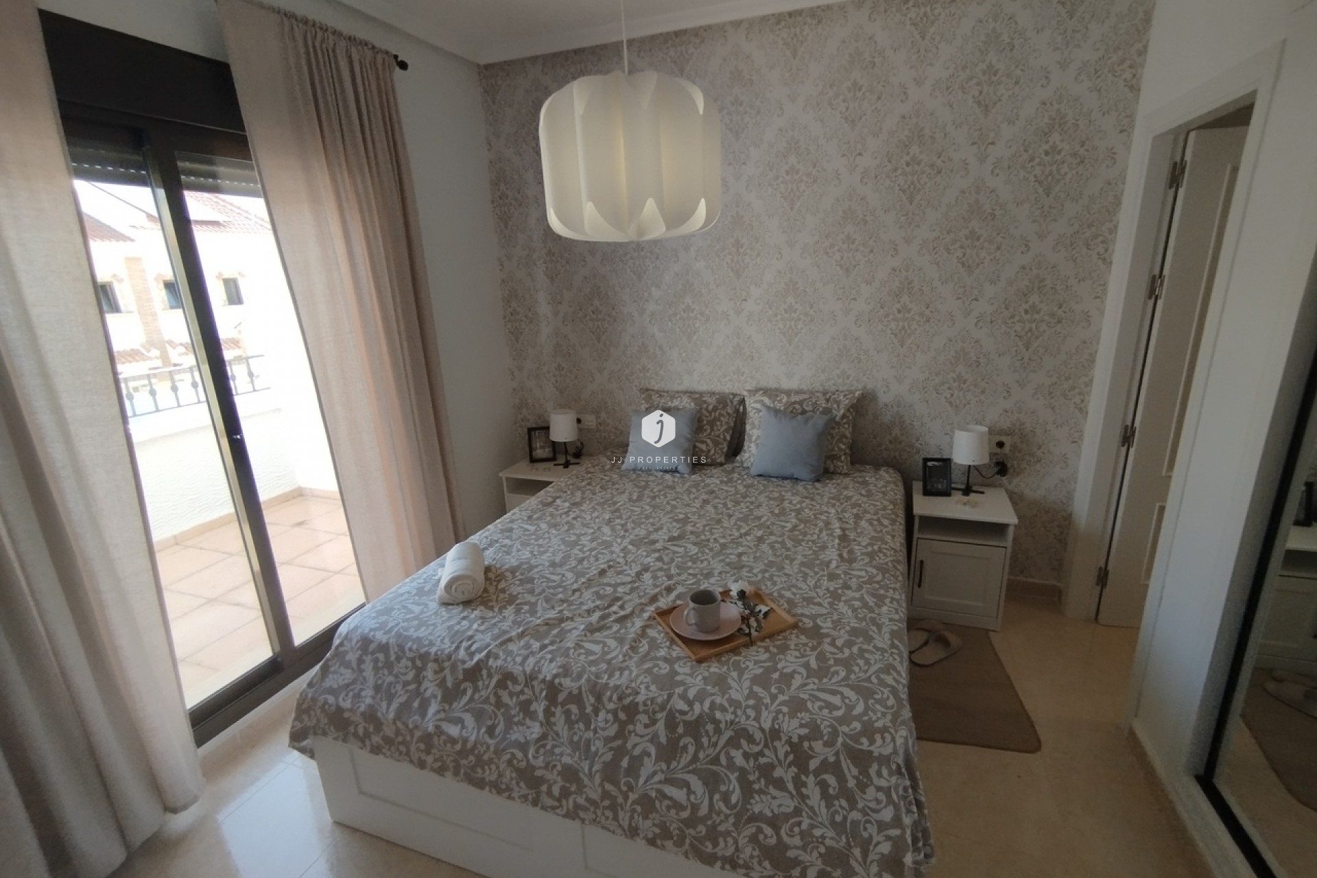 Aus zweiter Hand - Chalet -
San Miguel de Salinas - Inland