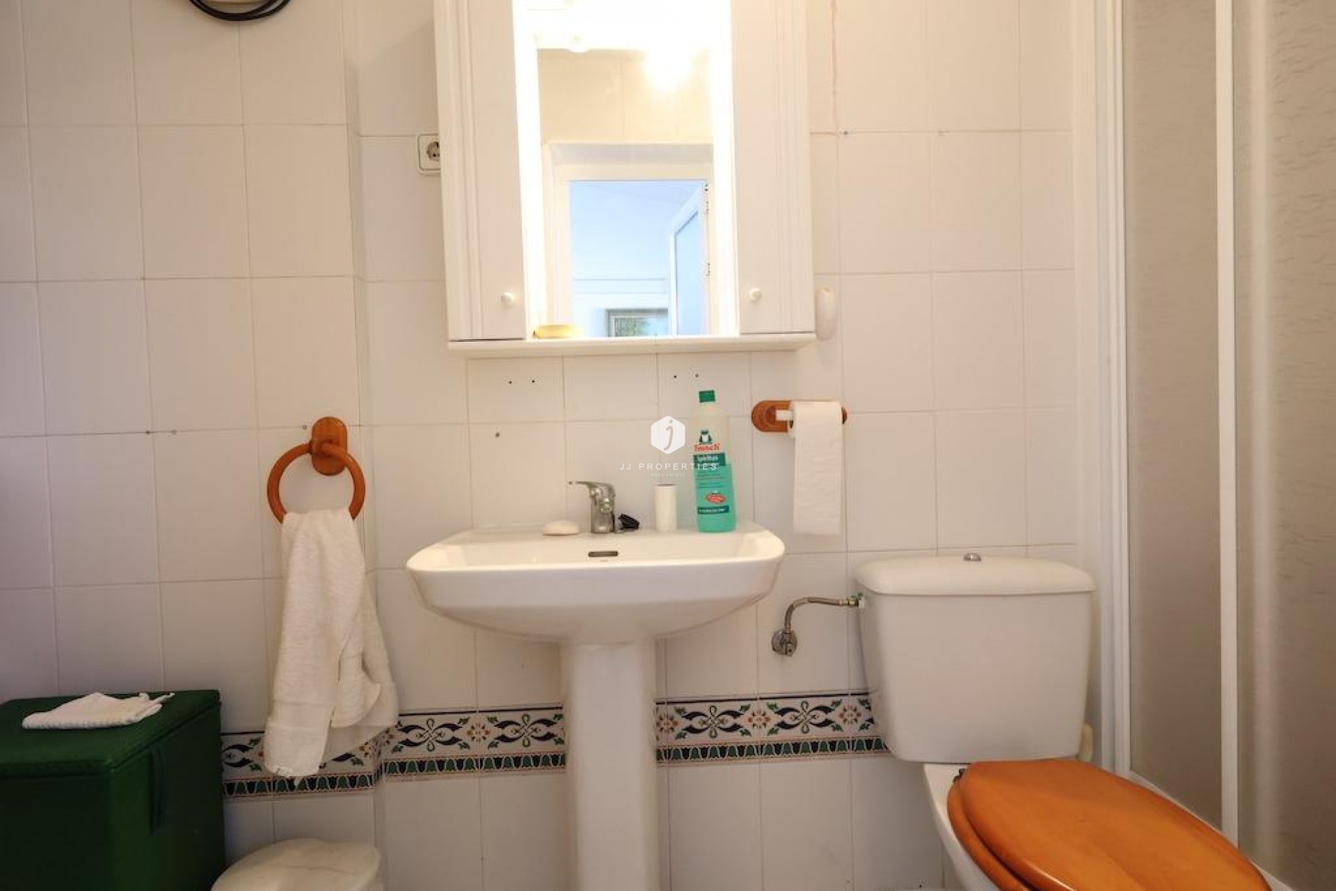 Aus zweiter Hand - Chalet -
San Miguel de Salinas - Inland