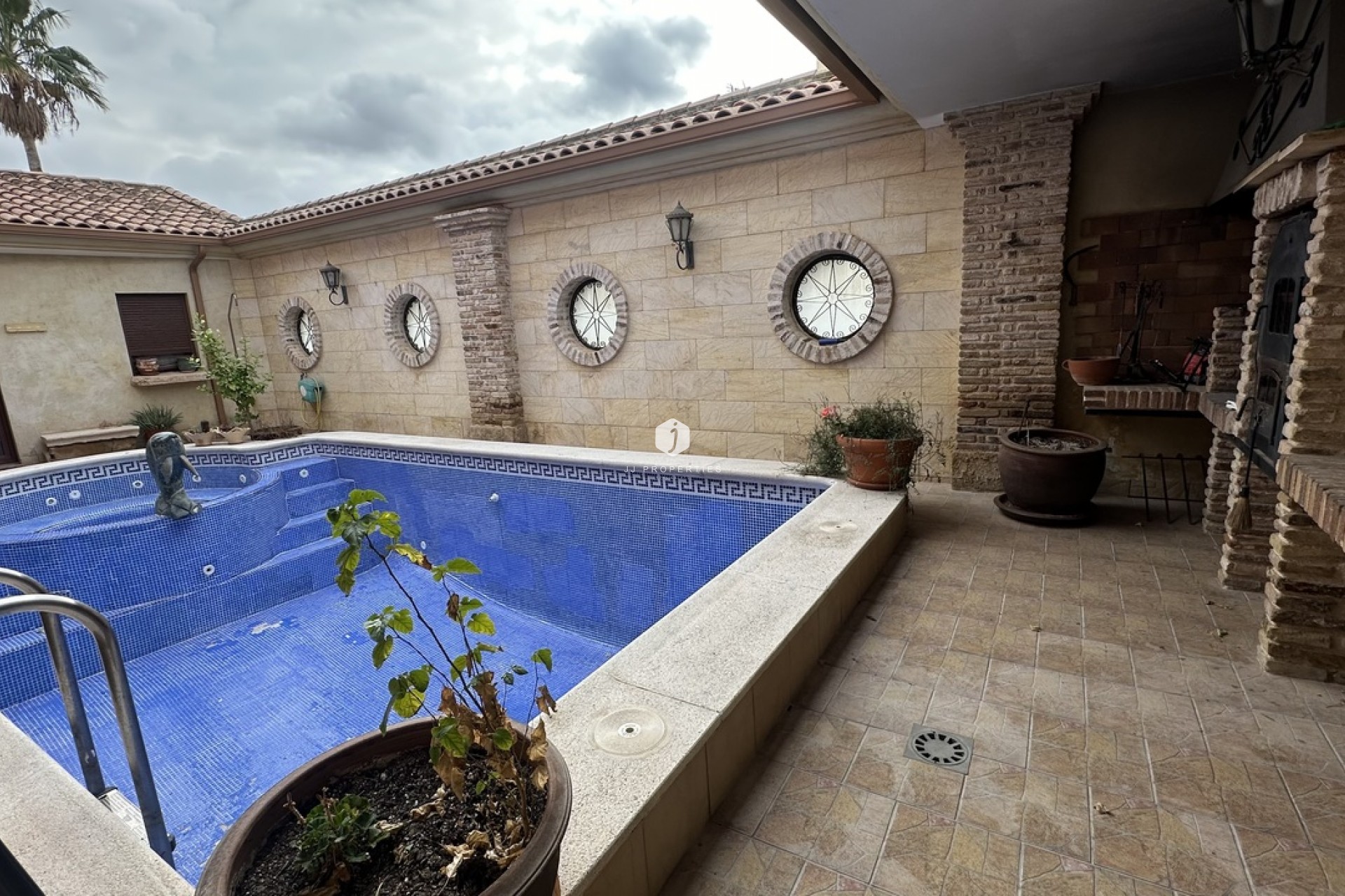 Aus zweiter Hand - Chalet -
San Miguel de Salinas - Inland
