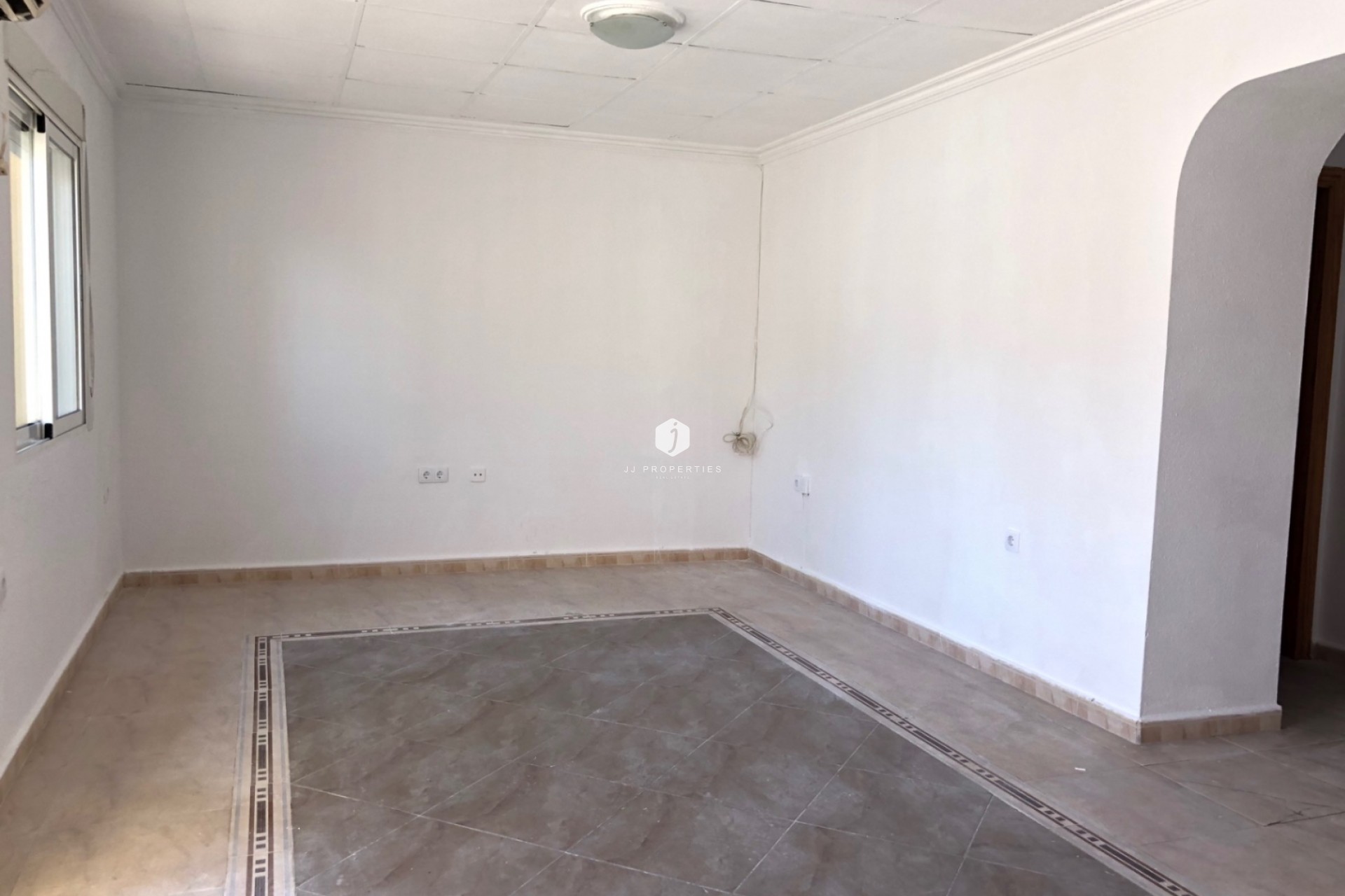 Aus zweiter Hand - Chalet -
San Miguel de Salinas - Inland