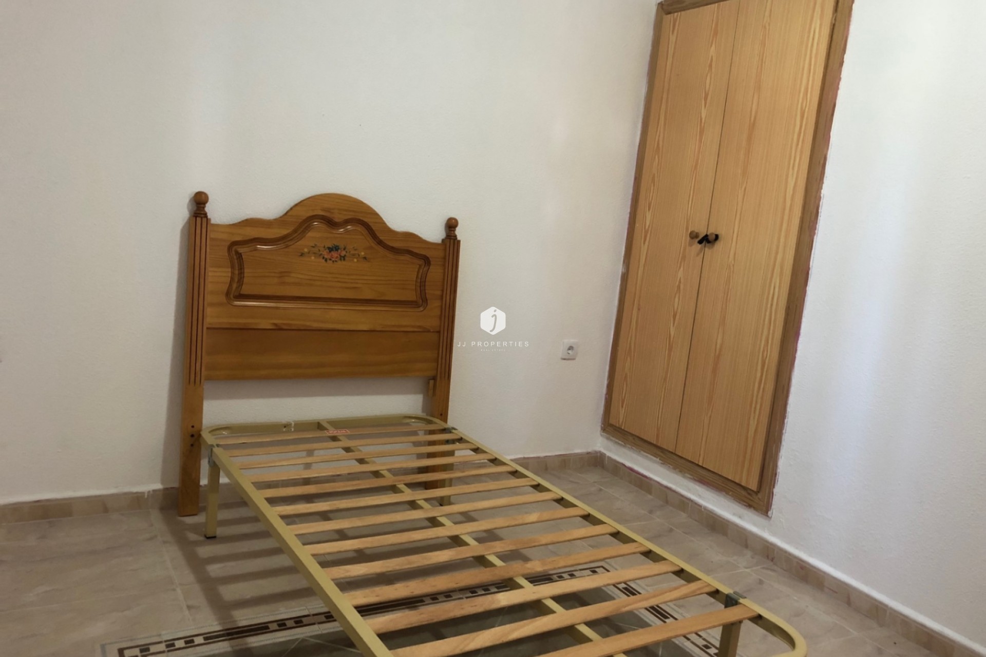 Aus zweiter Hand - Chalet -
San Miguel de Salinas - Inland