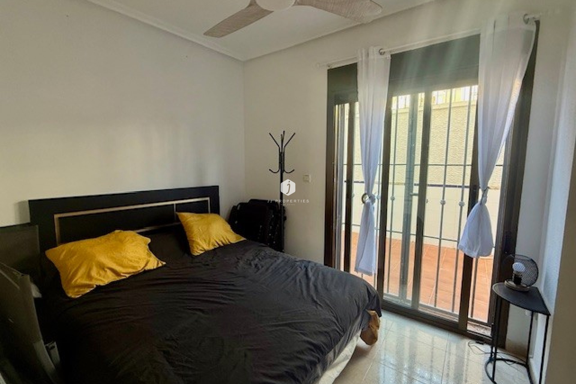 Aus zweiter Hand - Chalet -
San Miguel de Salinas - Inland