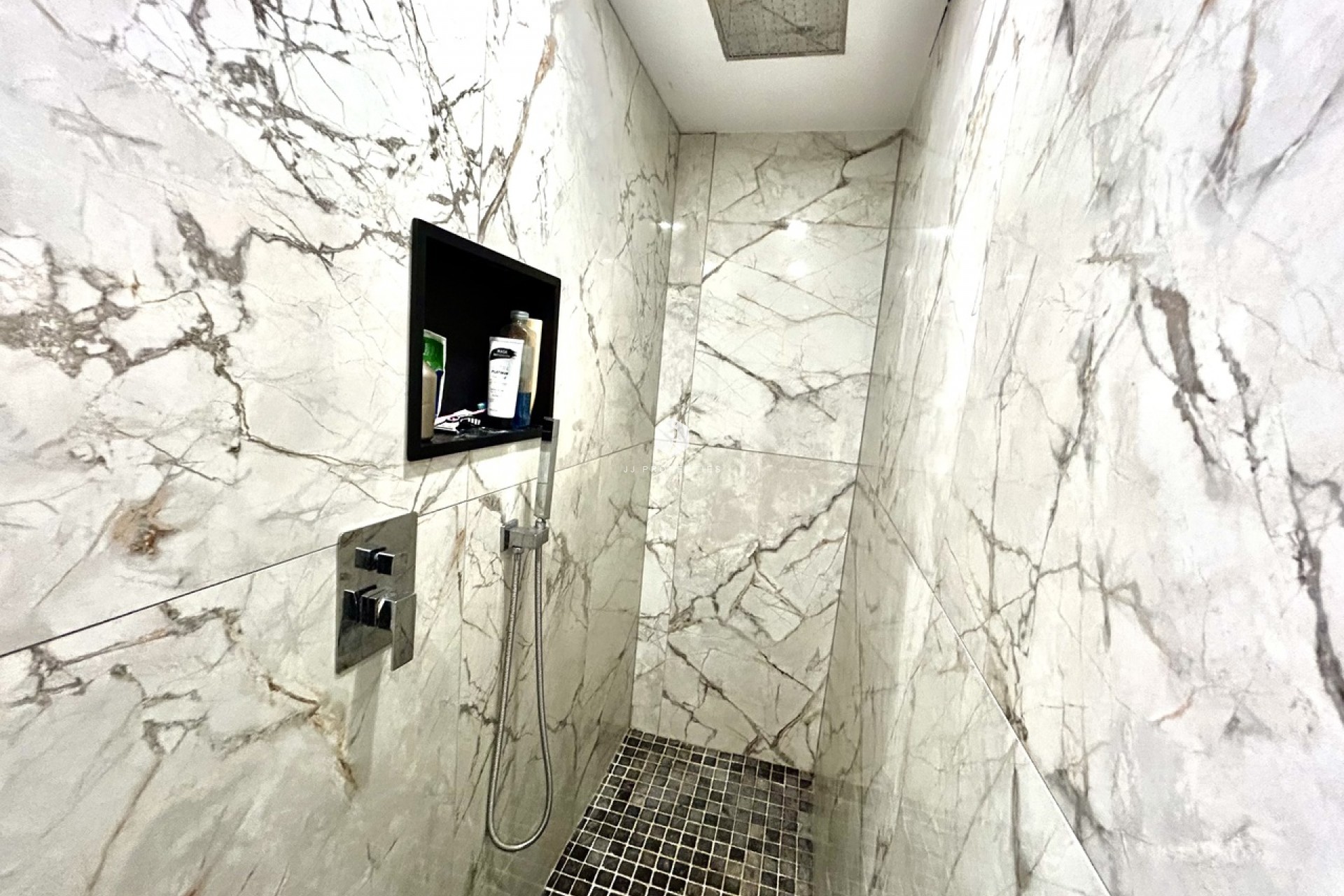 Aus zweiter Hand - Chalet -
San Miguel de Salinas - Inland