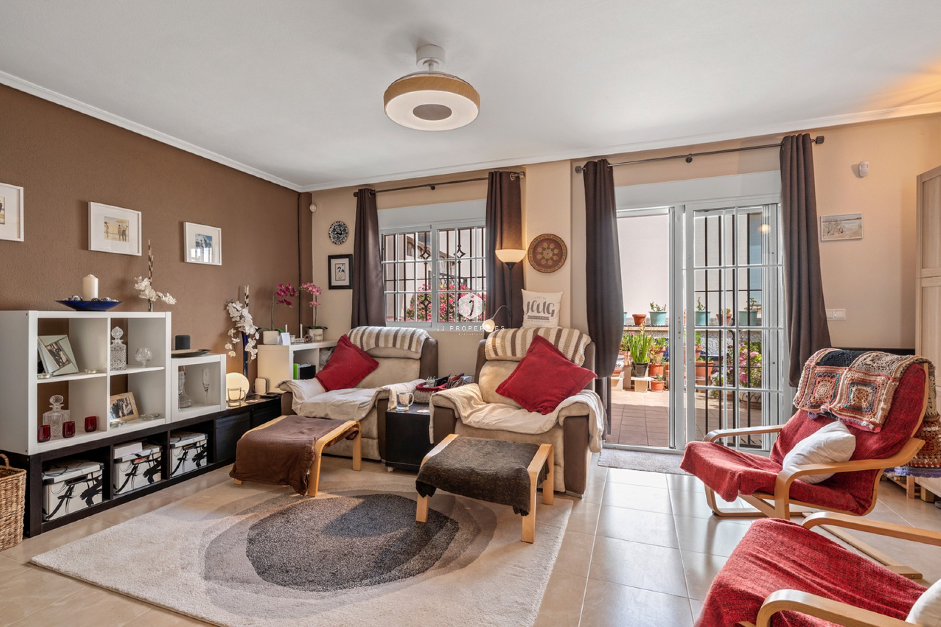 Aus zweiter Hand - Chalet -
San Miguel de Salinas - Inland