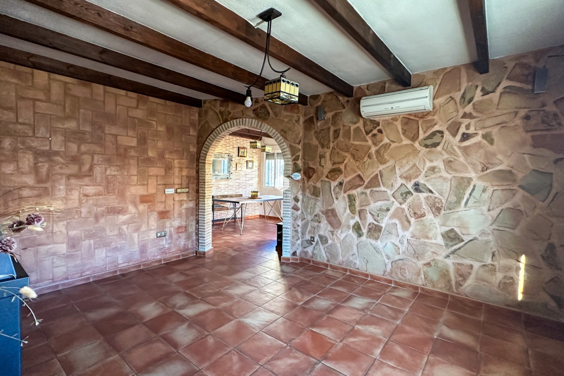 Aus zweiter Hand - Chalet -
San Miguel de Salinas - Inland