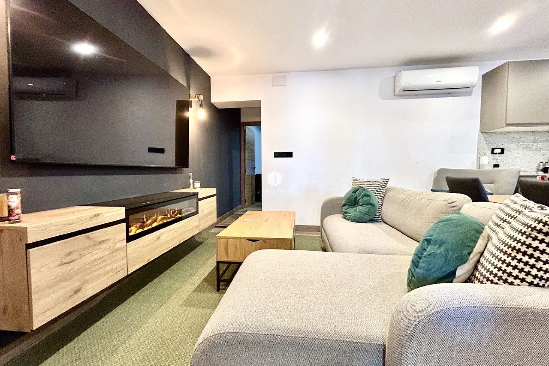Aus zweiter Hand - Chalet -
San Miguel de Salinas - Inland