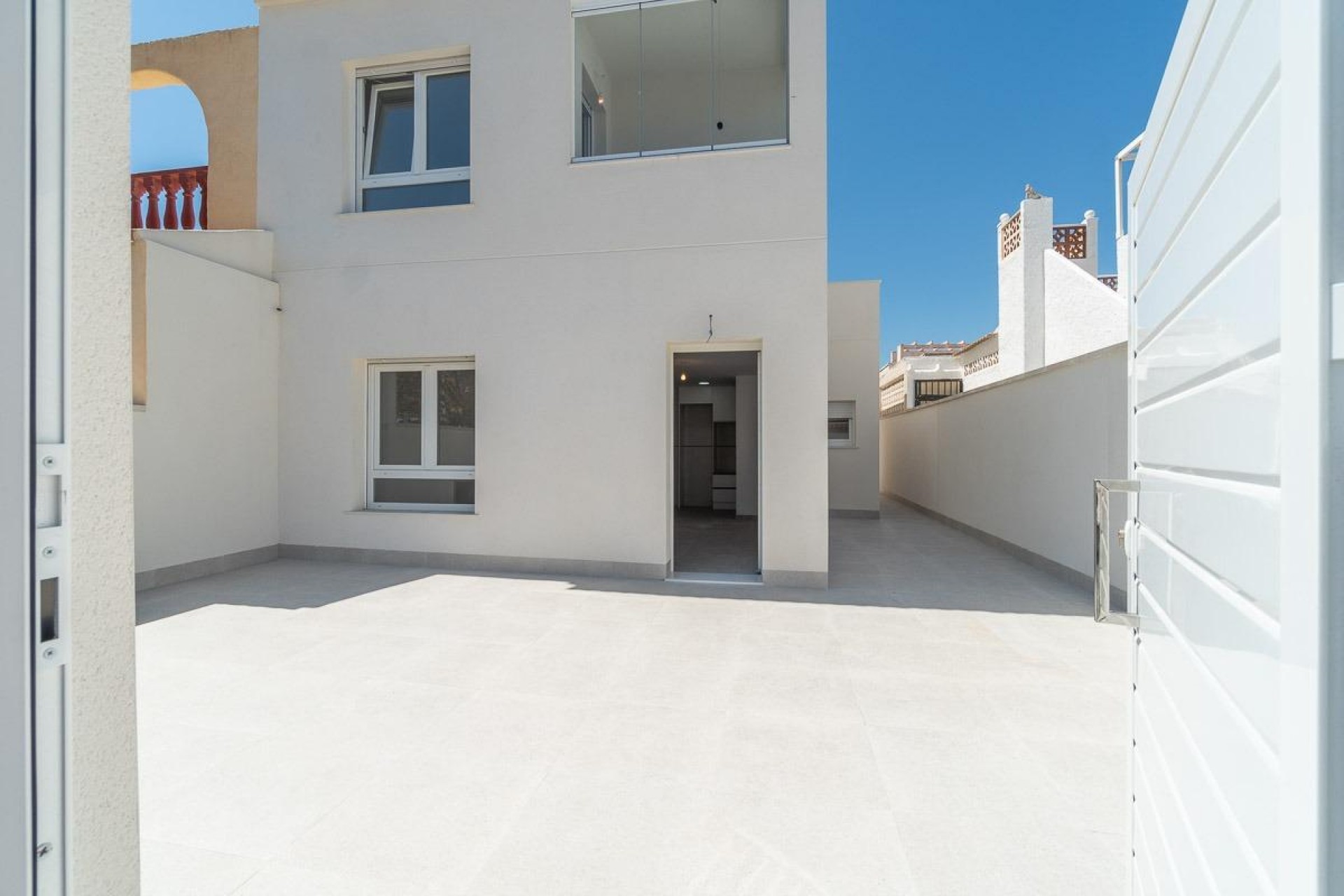 Aus zweiter Hand - Chalet -
Torrevieja - Aguas Nuevas 1