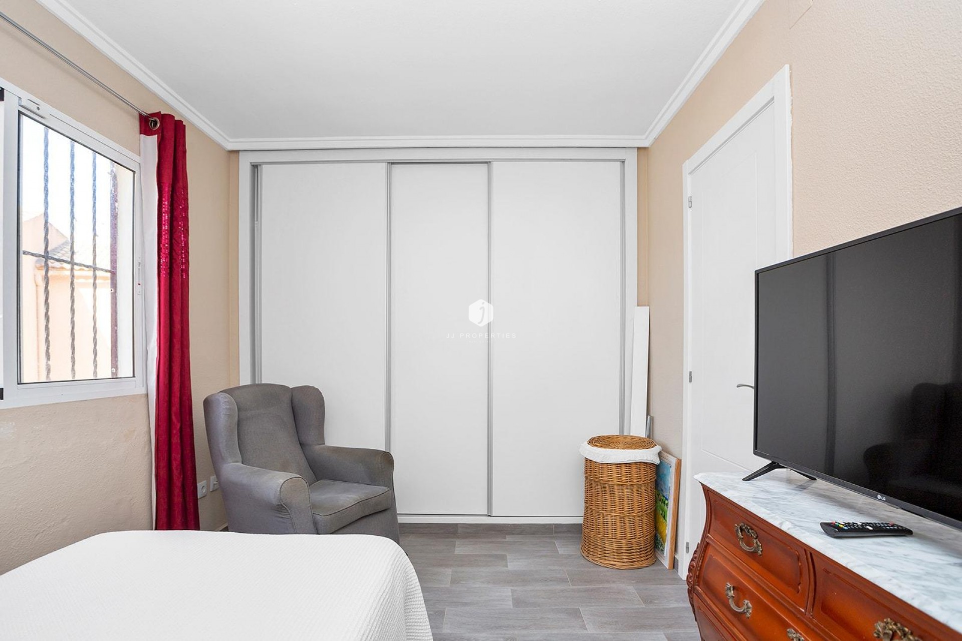 Aus zweiter Hand - Chalet -
Torrevieja - Aguas Nuevas 1