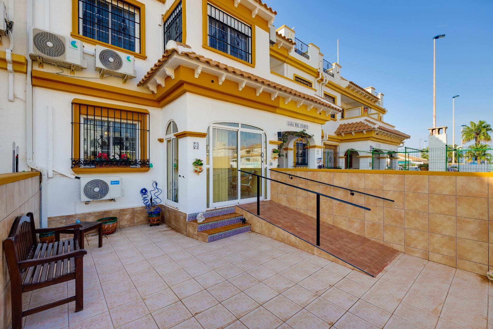 Aus zweiter Hand - Chalet -
Torrevieja - Aguas Nuevas 2