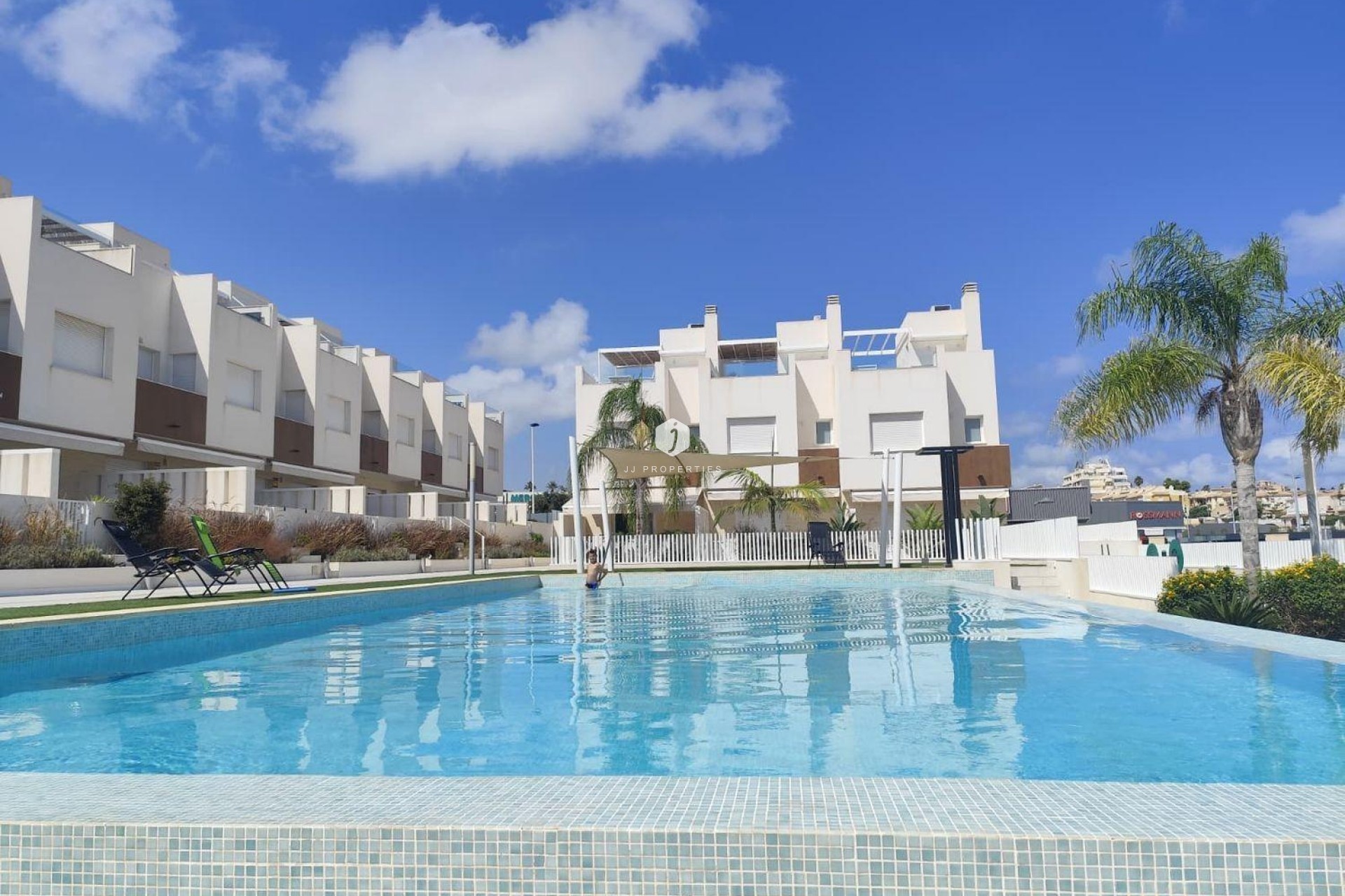 Aus zweiter Hand - Chalet -
Torrevieja - aguas nuevas